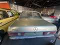 Mercedes-Benz 250 W123 Limousine Vert - thumbnail 8