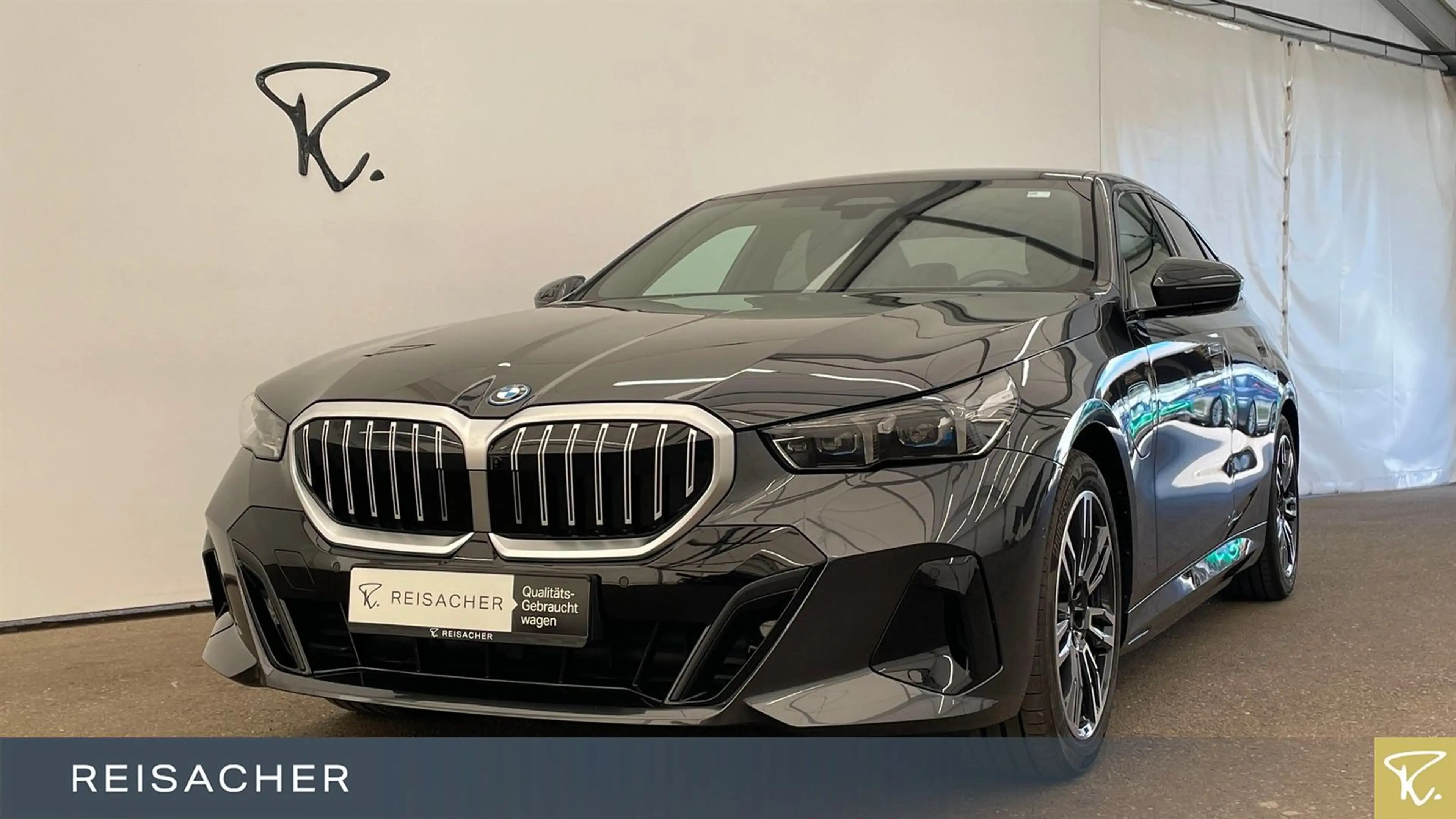 BMW 550 e A xDrive Lim M-Sport,AHK,DAProf,Leder,Autom