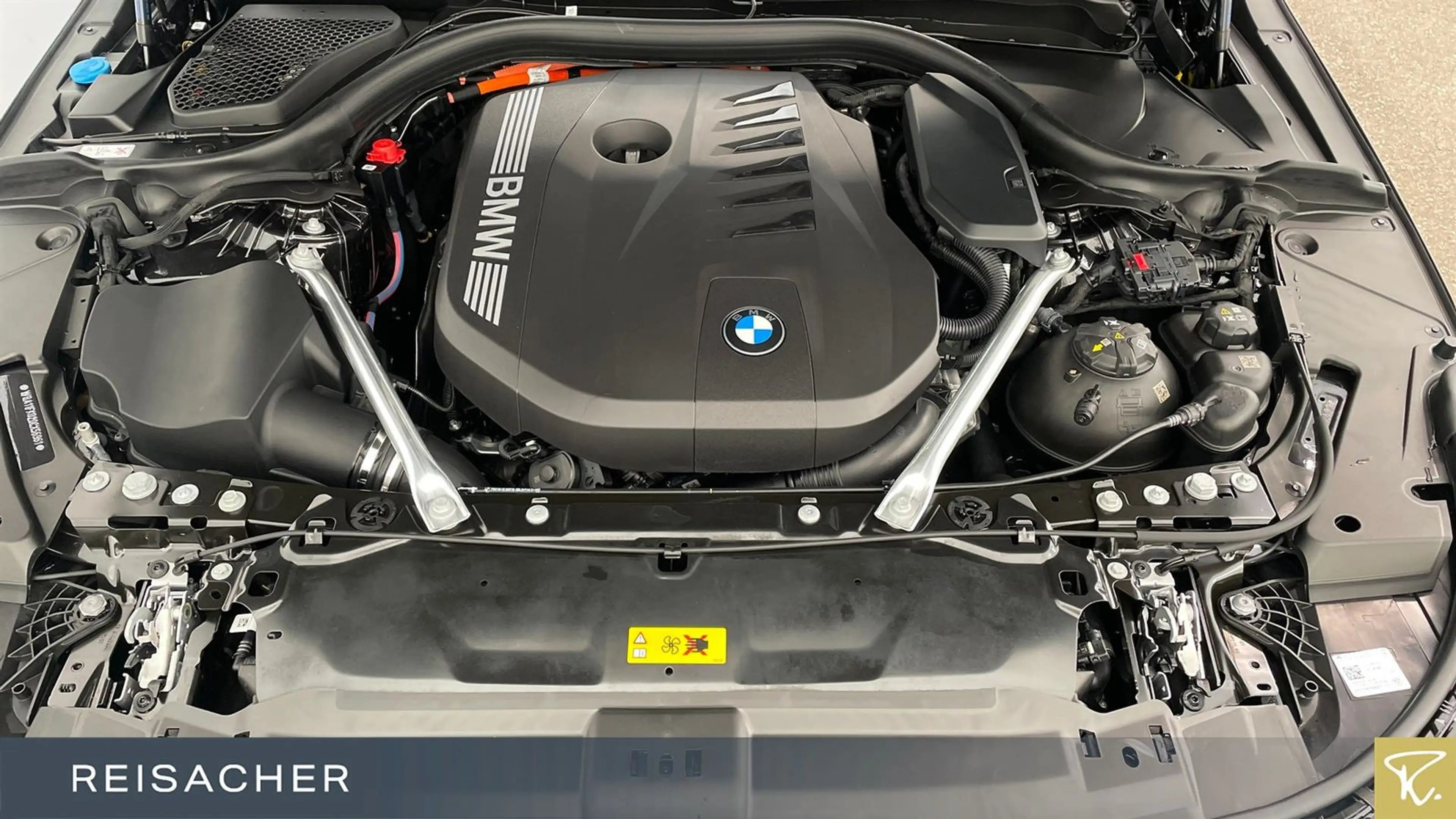 BMW 550 e A xDrive Lim M-Sport,AHK,DAProf,Leder,Autom — photo 7