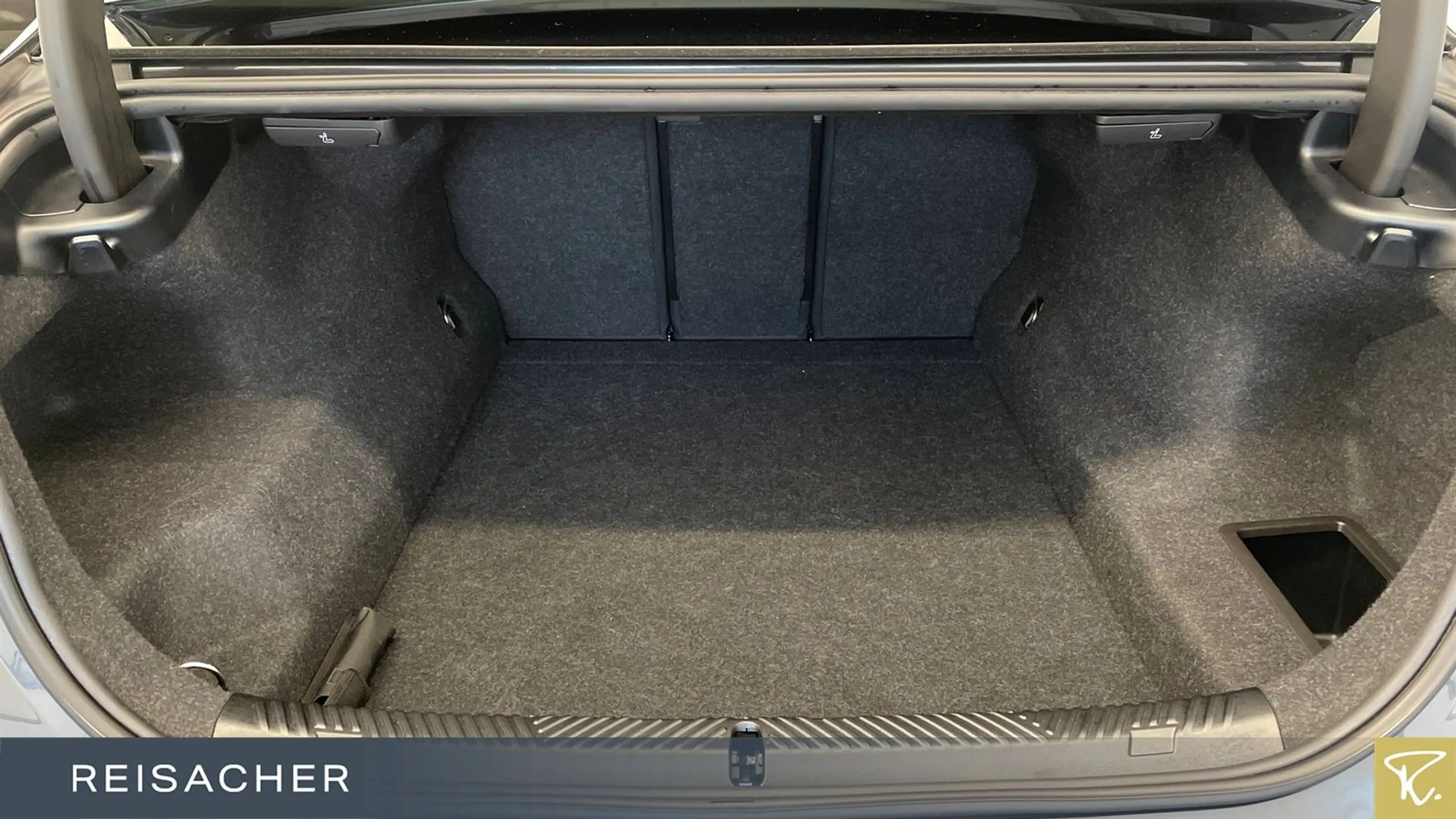 BMW 550 e A xDrive Lim M-Sport,AHK,DAProf,Leder,Autom — photo 10