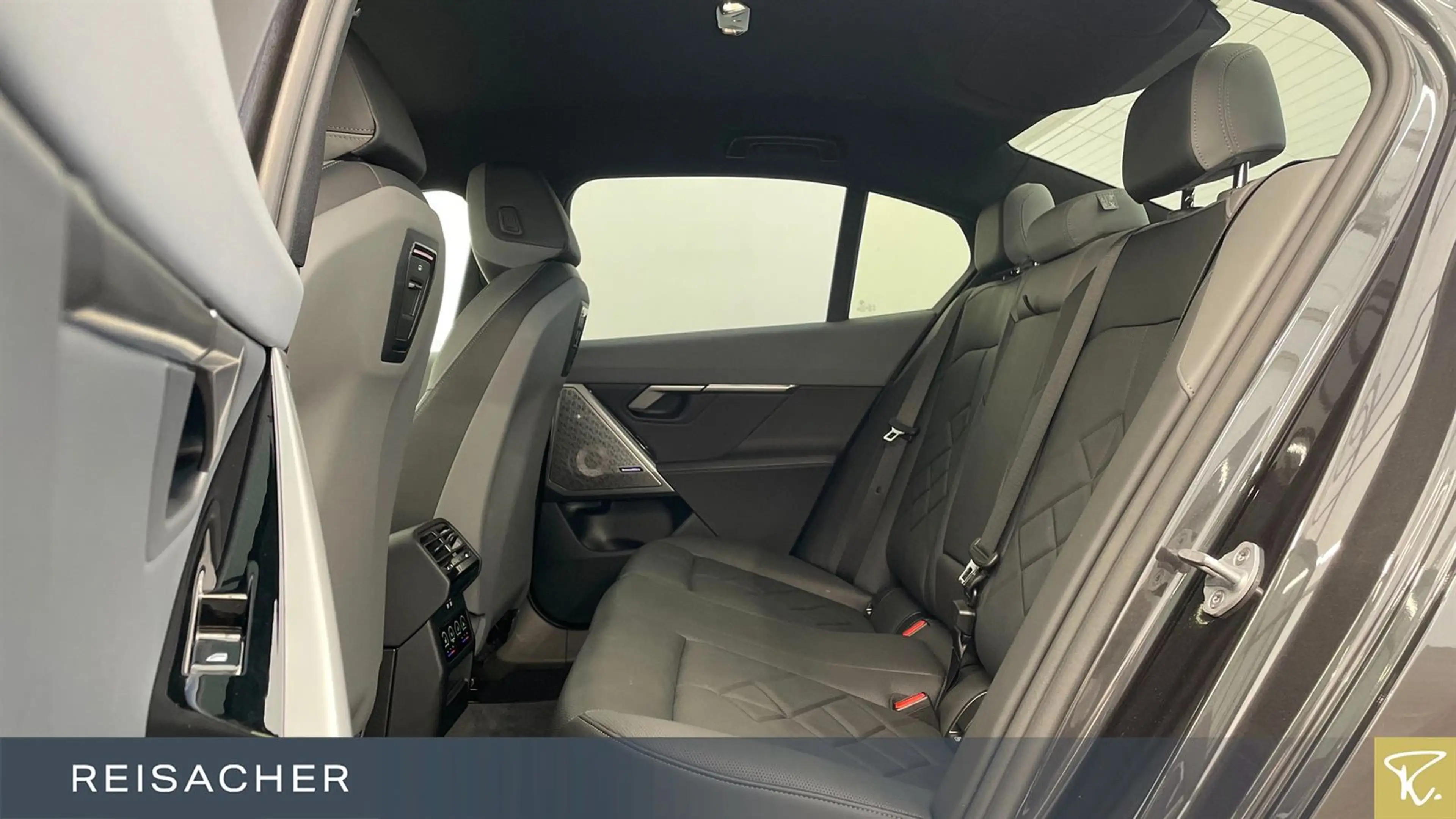BMW 550 e A xDrive Lim M-Sport,AHK,DAProf,Leder,Autom — photo 8