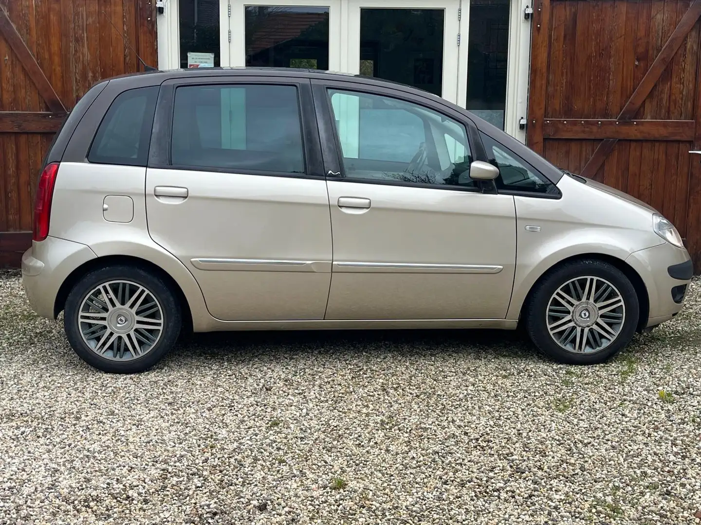 Lancia MUSA 1.4-16V Platino+ DFN BiColore met leder en glasdak Beige - 2