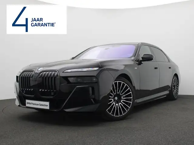 BMW i7 M SPORT - SKY LOUNGE - FULL