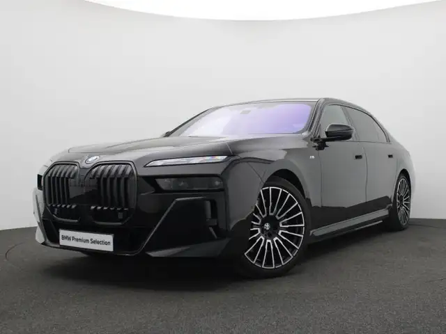 BMW i7 M SPORT - SKY LOUNGE - FULL