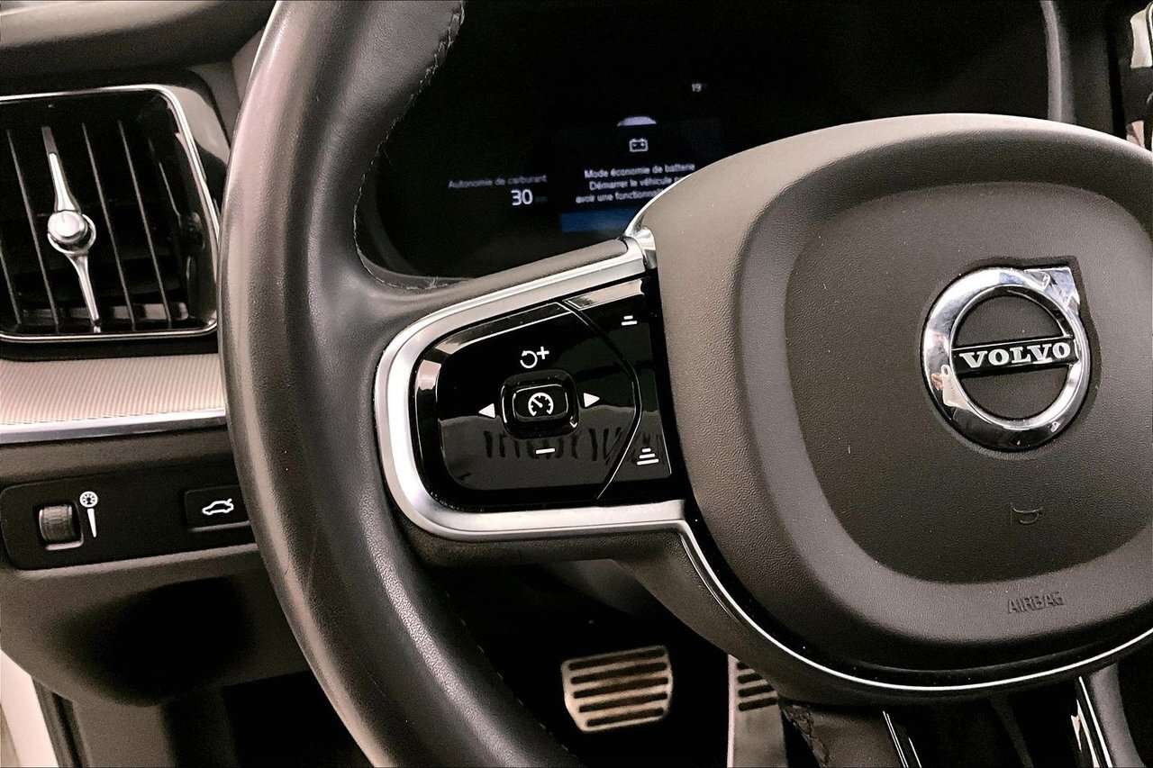 2022 Volvo XC60 R-DESIGN HARMAN KARDON - CLIMATE - 21'' WHEELS / H thumb 20