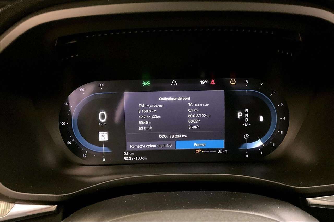 2022 Volvo XC60 R-DESIGN HARMAN KARDON - CLIMATE - 21'' WHEELS / H thumb 22