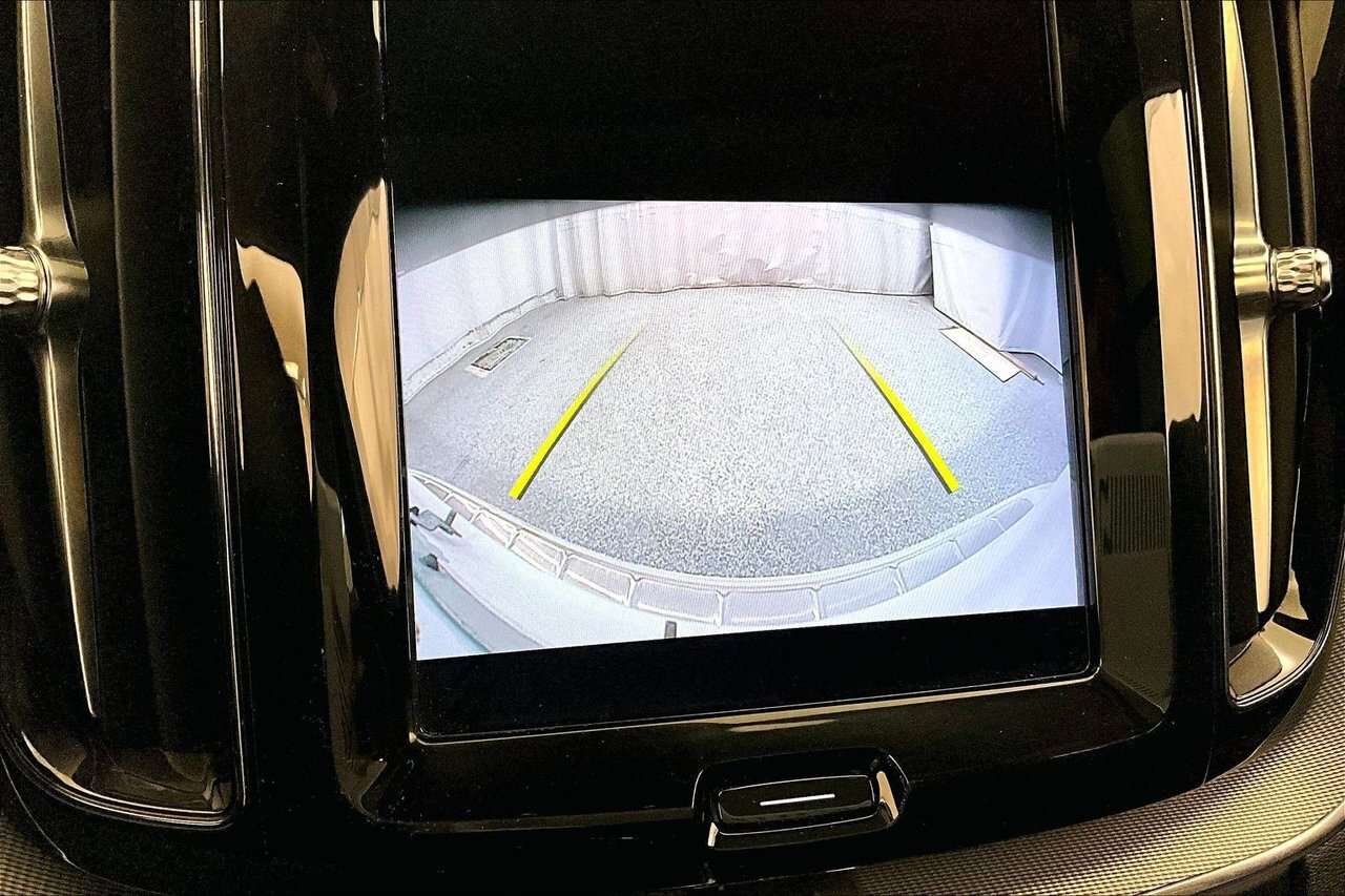 2022 Volvo XC60 R-DESIGN HARMAN KARDON - CLIMATE - 21'' WHEELS / H thumb 23