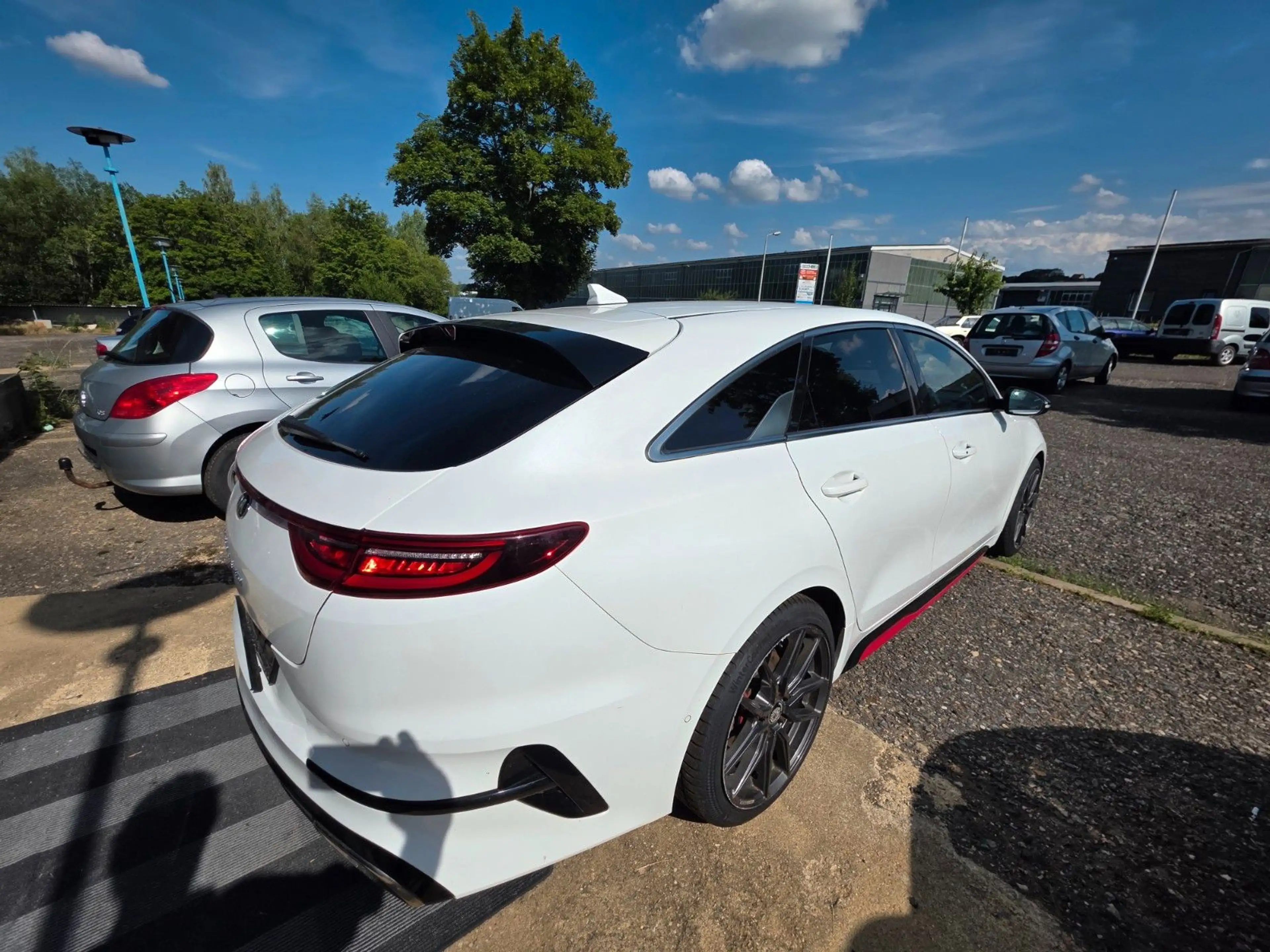 Kia ProCeed / pro_cee'd / ProCeed 1.6 T-GDI GT, Automatik. — photo 6