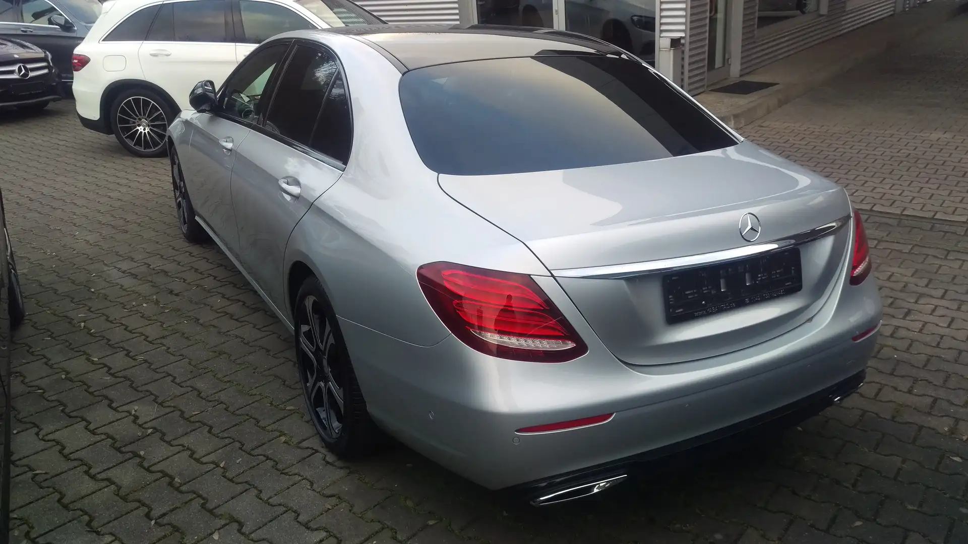 Mercedes-Benz E 220 220 d Avantgarde - 2