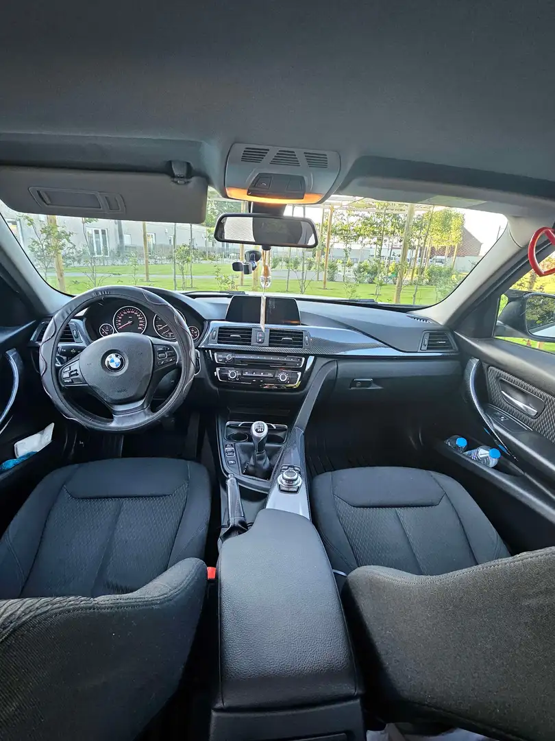BMW 318 Phase 2 b47 Wit - 2