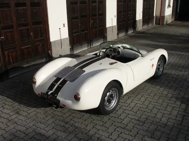 Porsche 550 Spyder Replik Chamonix Ansicht 3