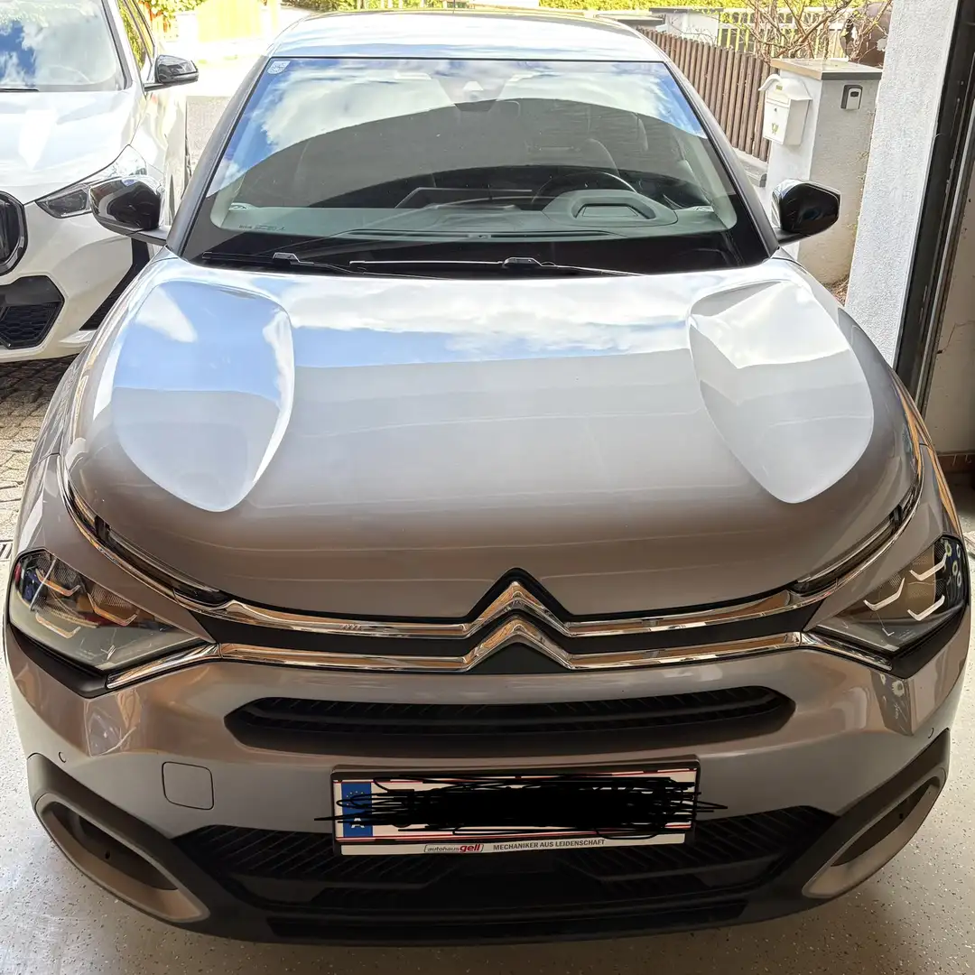 Citroen C4 X PureTech 130 EAT8 Shine Grau - 1