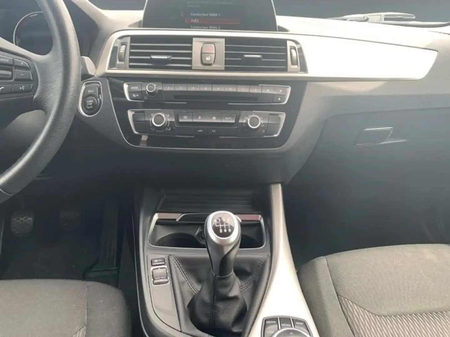 BMW 114 Hatchback Noir - 1