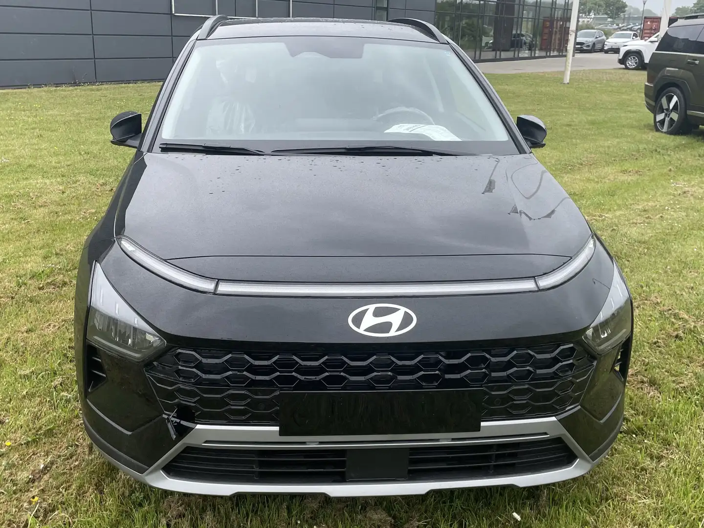 Hyundai BAYON T-GDI 100 Automatik Trend Plus Komfort-Paket, Navi Schwarz - 2