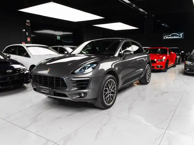 Porsche Macan main image