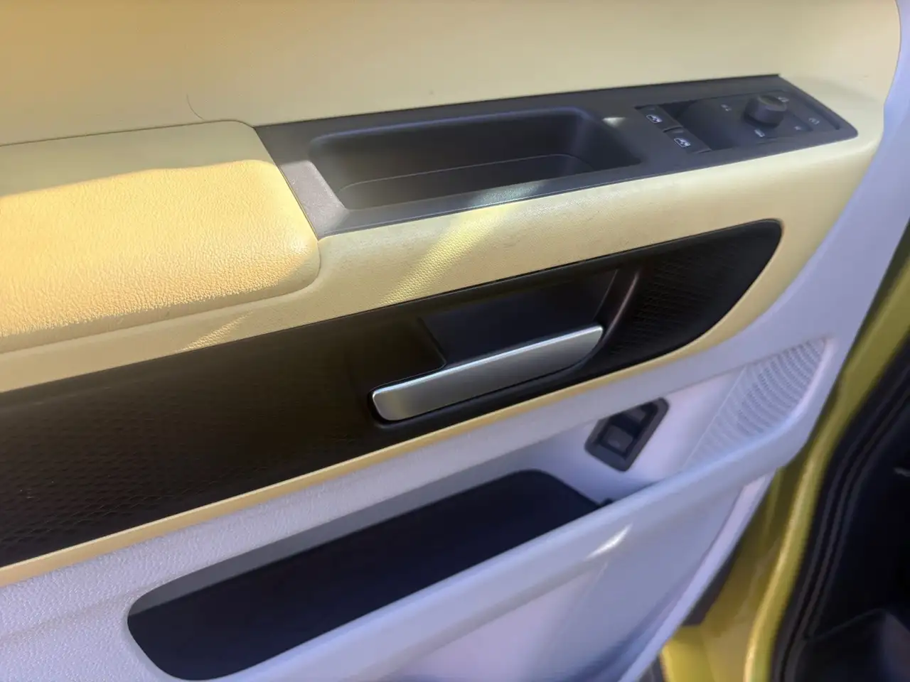 Volkswagen Id. Buzz ID.Buzz Pro SWB (AHK, Komfortpaket Plus), миниатюра 17