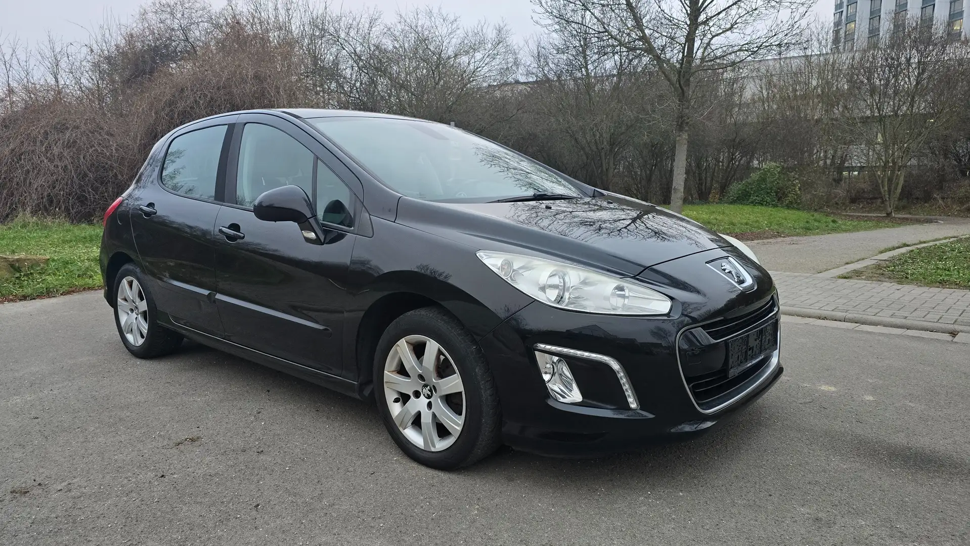 Peugeot 308 Active, Servo,Klima,ALU, etc Schwarz - 1