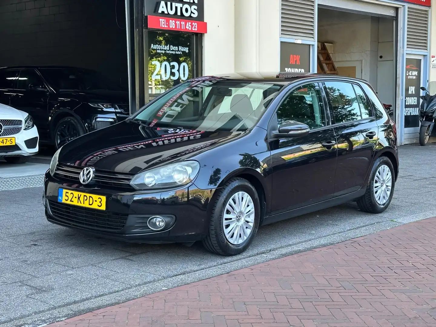 Volkswagen Golf 1.4 TSI Comfortline 5 Deurs Navi Clima PDC Black - 1