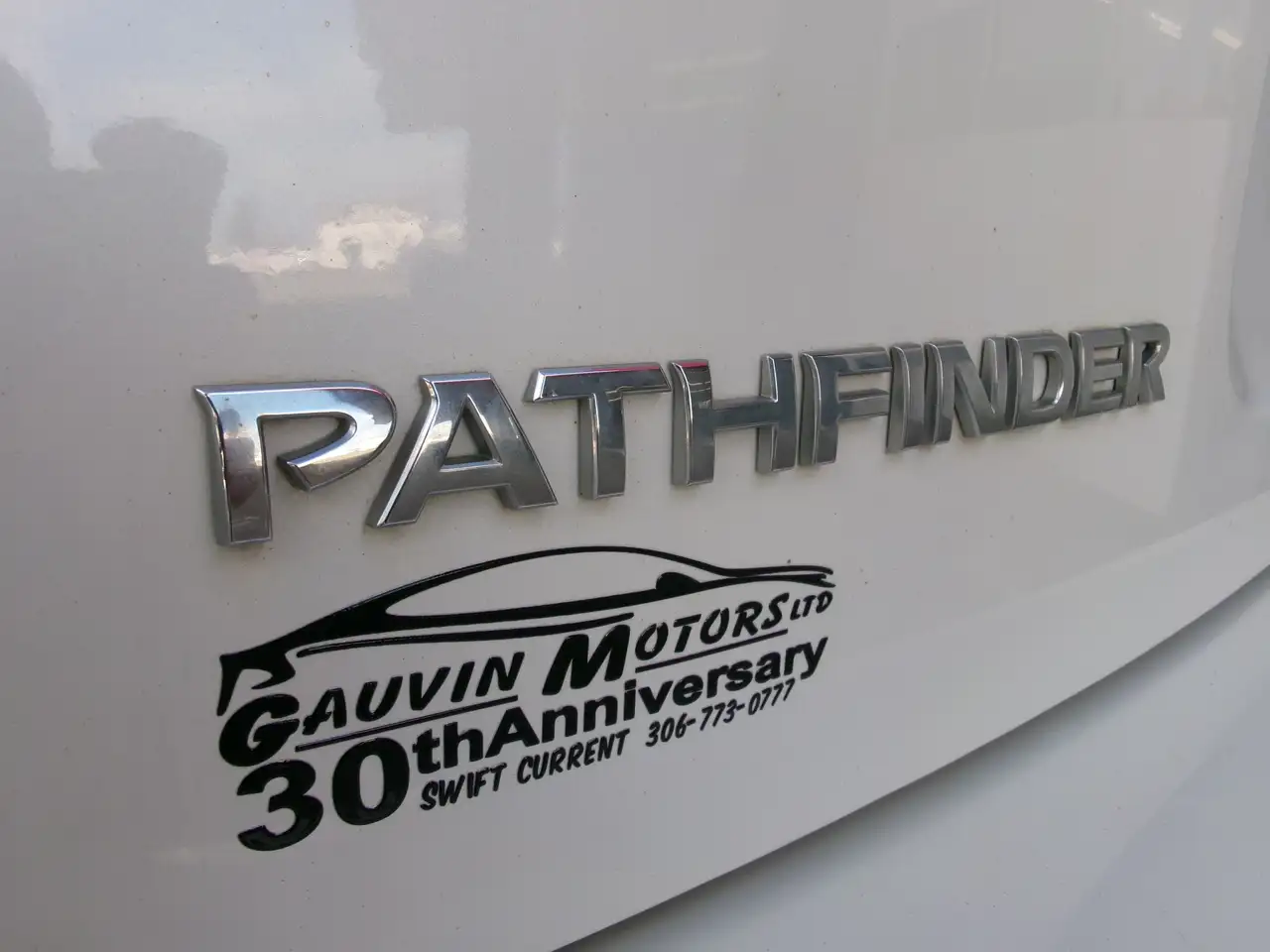 Nissan Pathfinder снимка Nissan Pathfinder