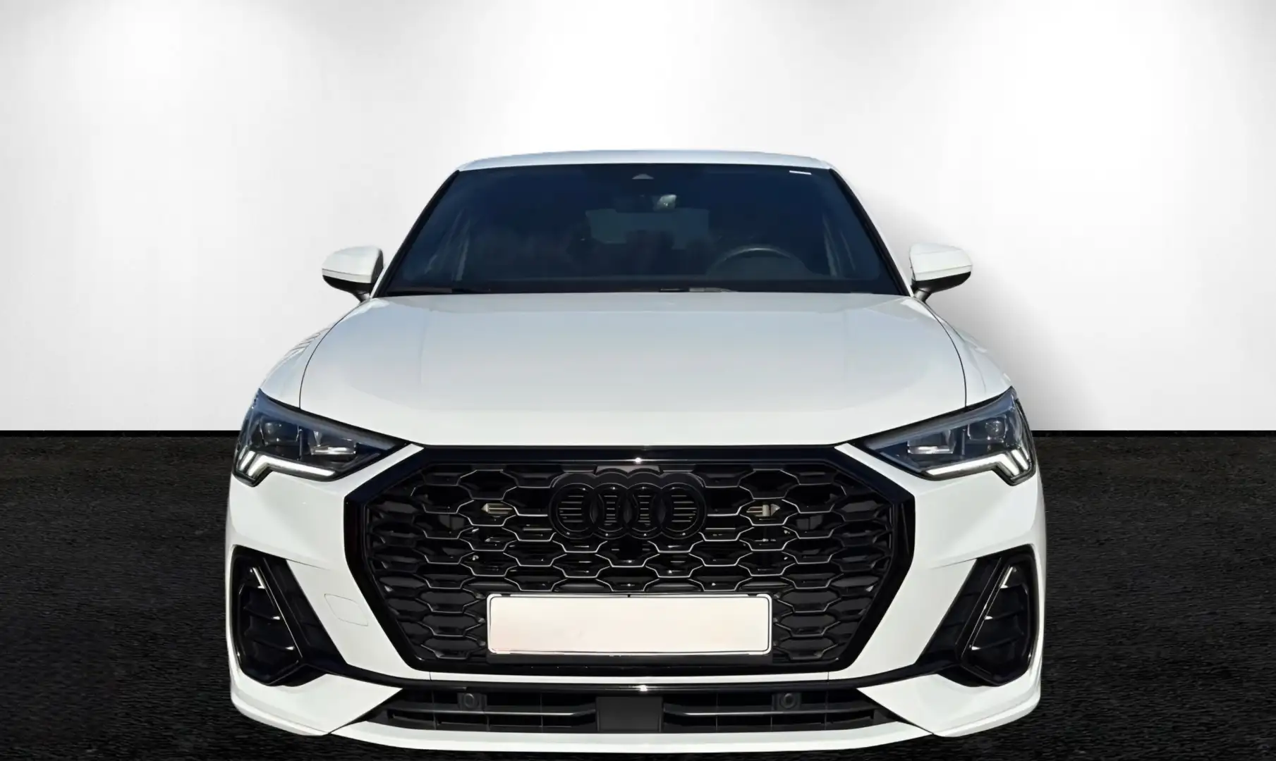 Audi Q3 Sportback 35 1.5 tfsi Identity Black s-tronic - 1