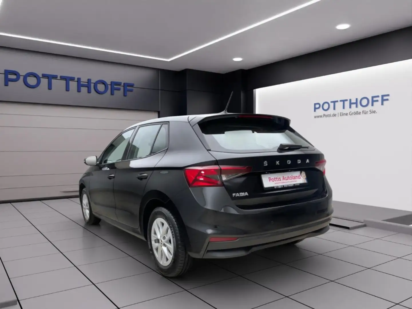 Skoda Fabia 1.0 MPI ACTIVE LED PDC KLIMA Schwarz - 2