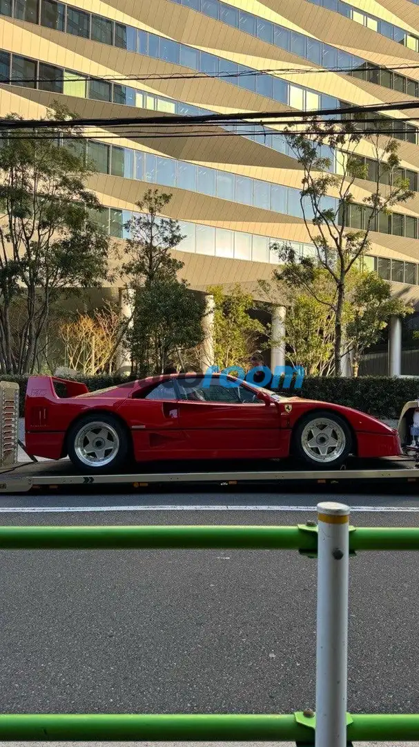 Ferrari F40 Rot - 2