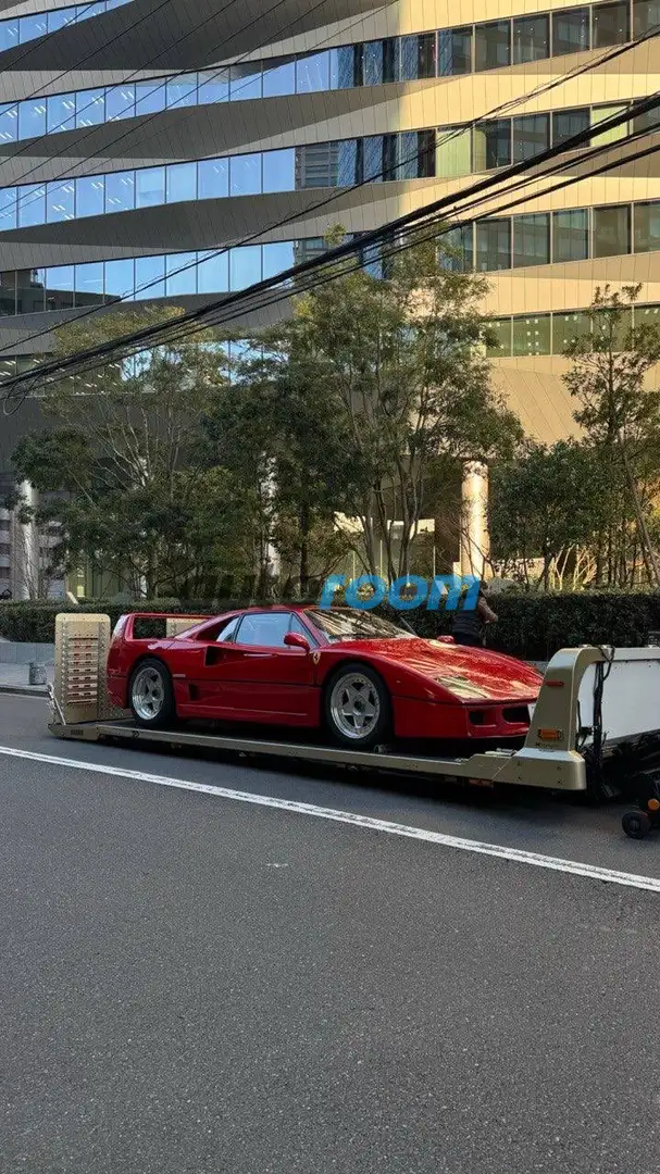 Ferrari F40 Rot - 1