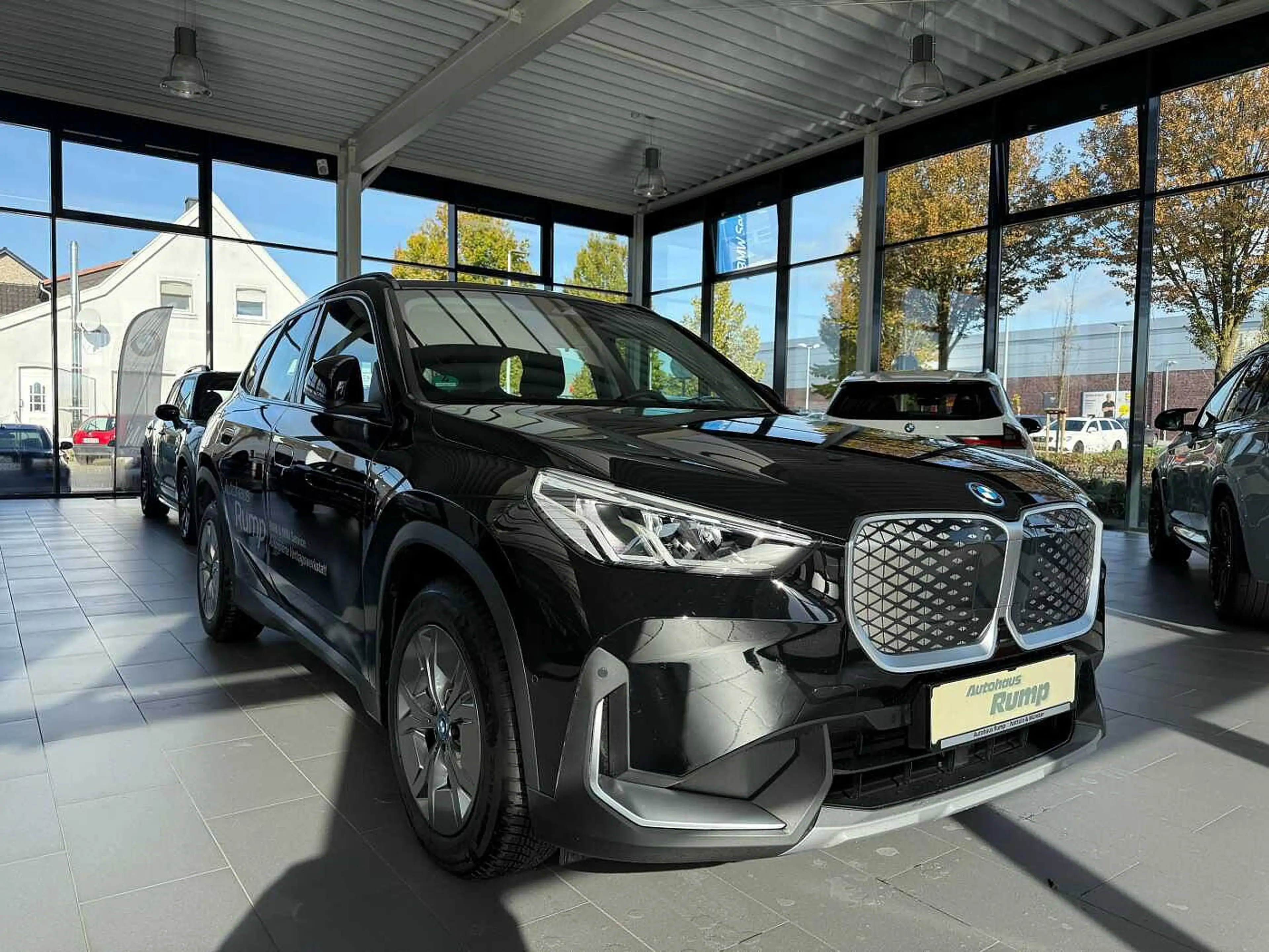 BMW X1 iX1 eDrive20 | NAVI | KAMERA | PARKASSISTENT | SHZ — photo 3
