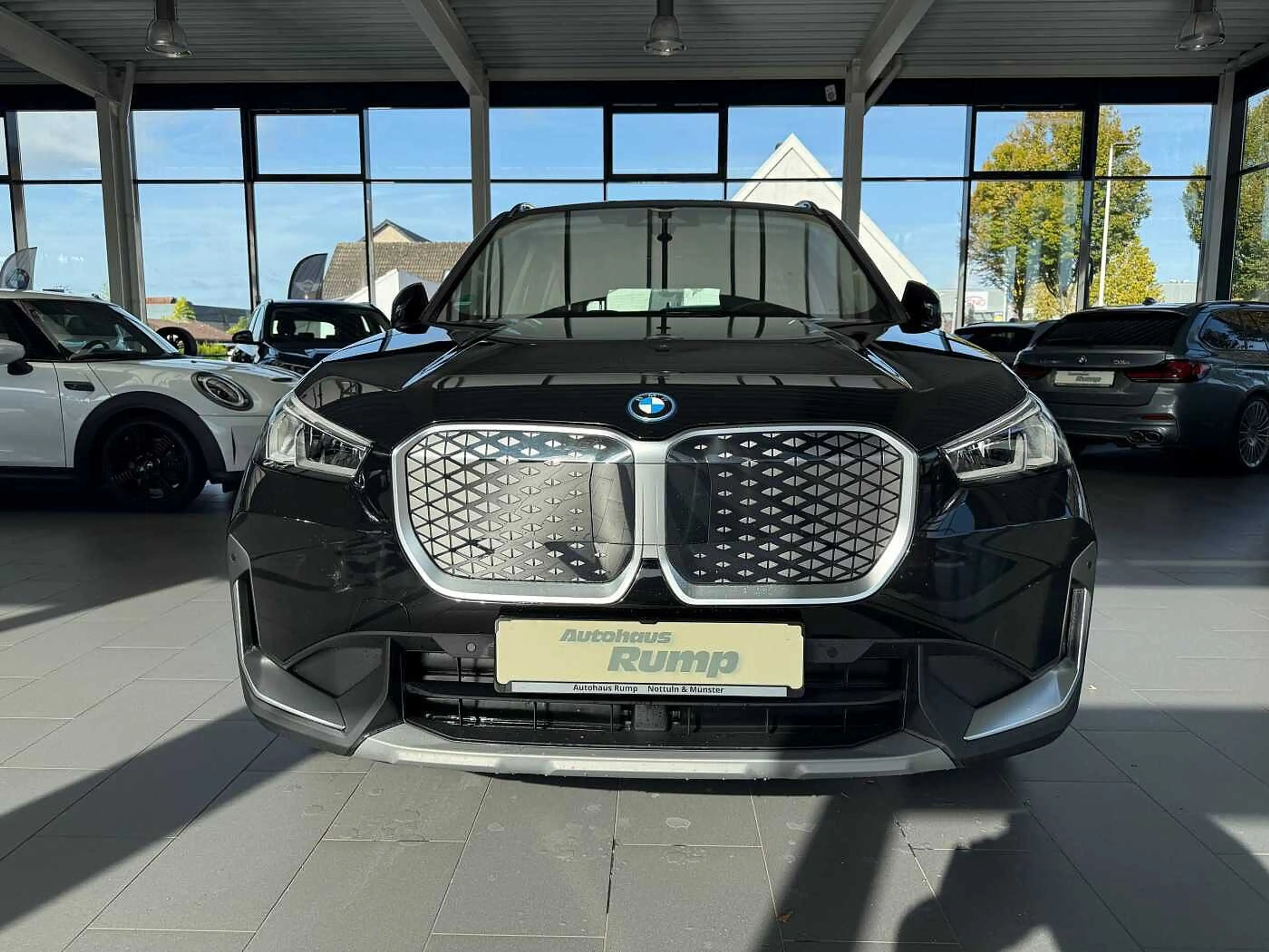 BMW X1 iX1 eDrive20 | NAVI | KAMERA | PARKASSISTENT | SHZ — photo 2