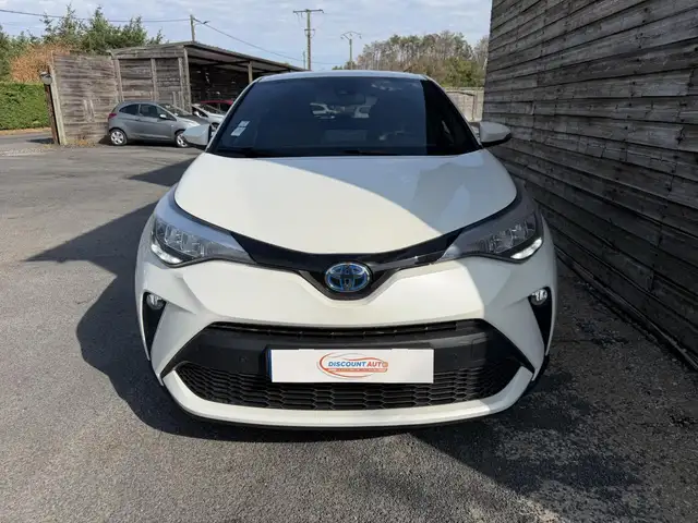 Toyota C-HR view 8