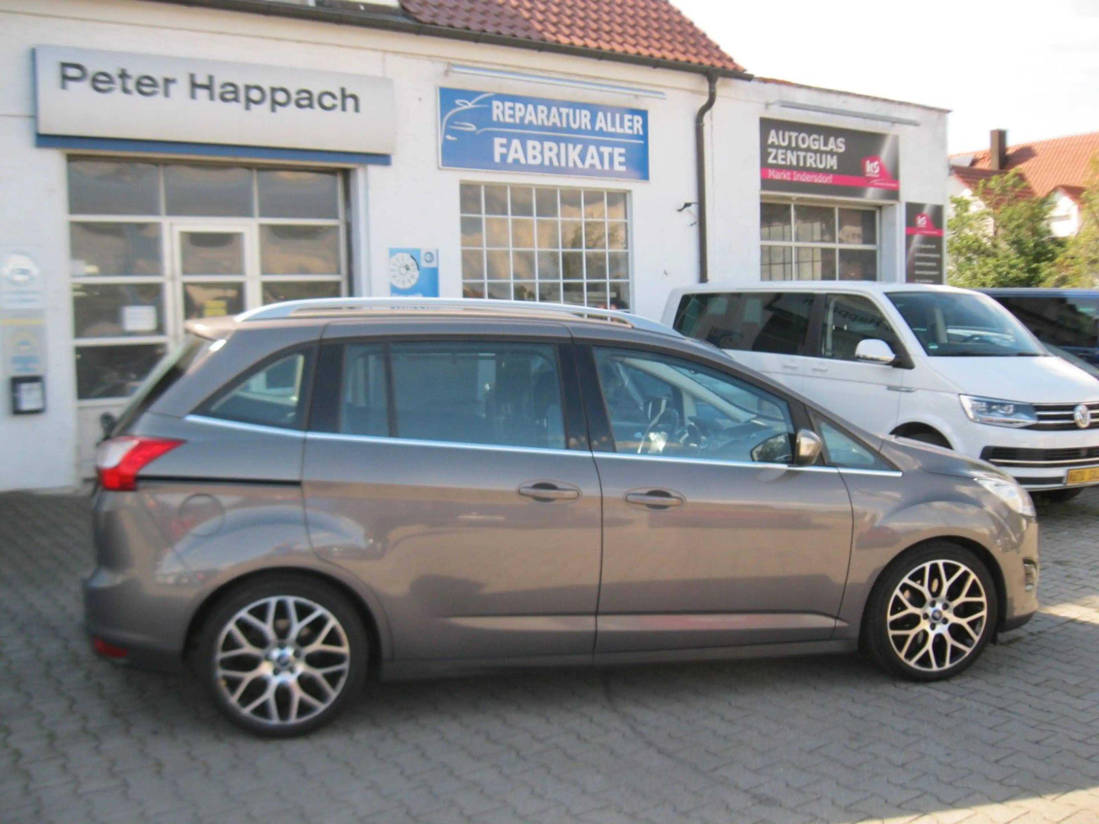 Ford Grand C-Max 1.6 Titanium — photo 4