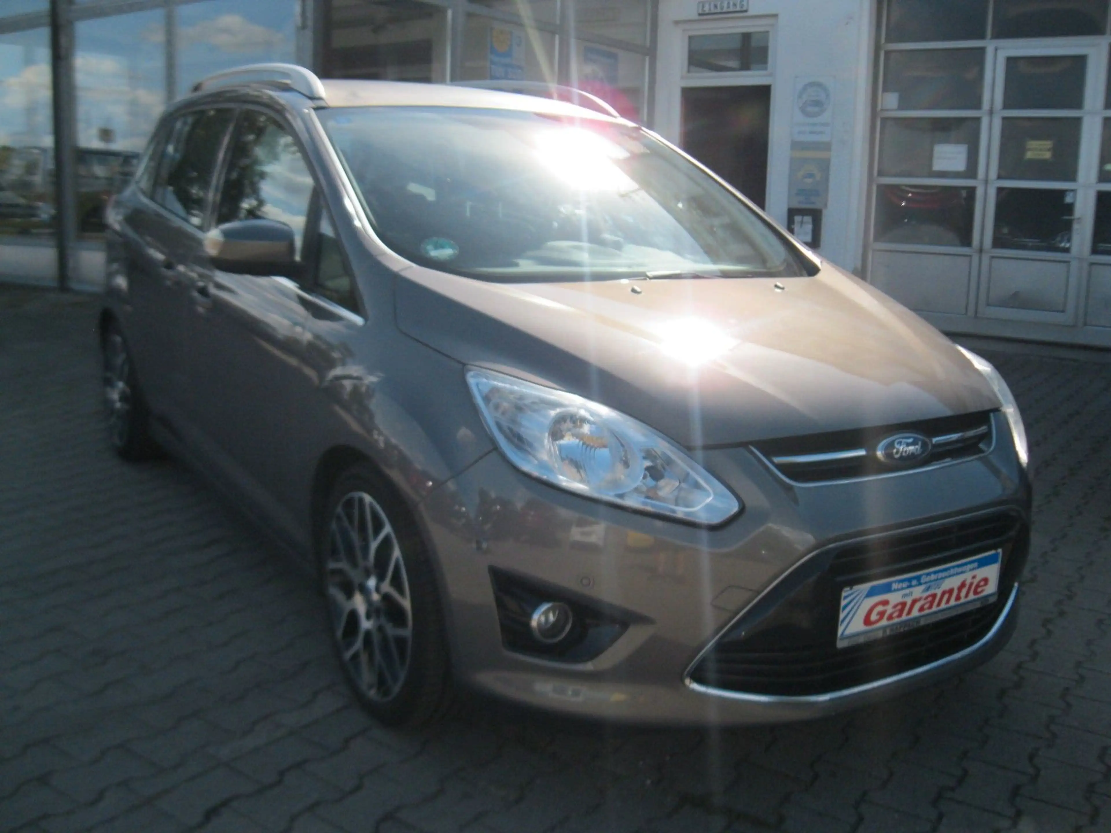 Ford Grand C-Max 1.6 Titanium — photo 3
