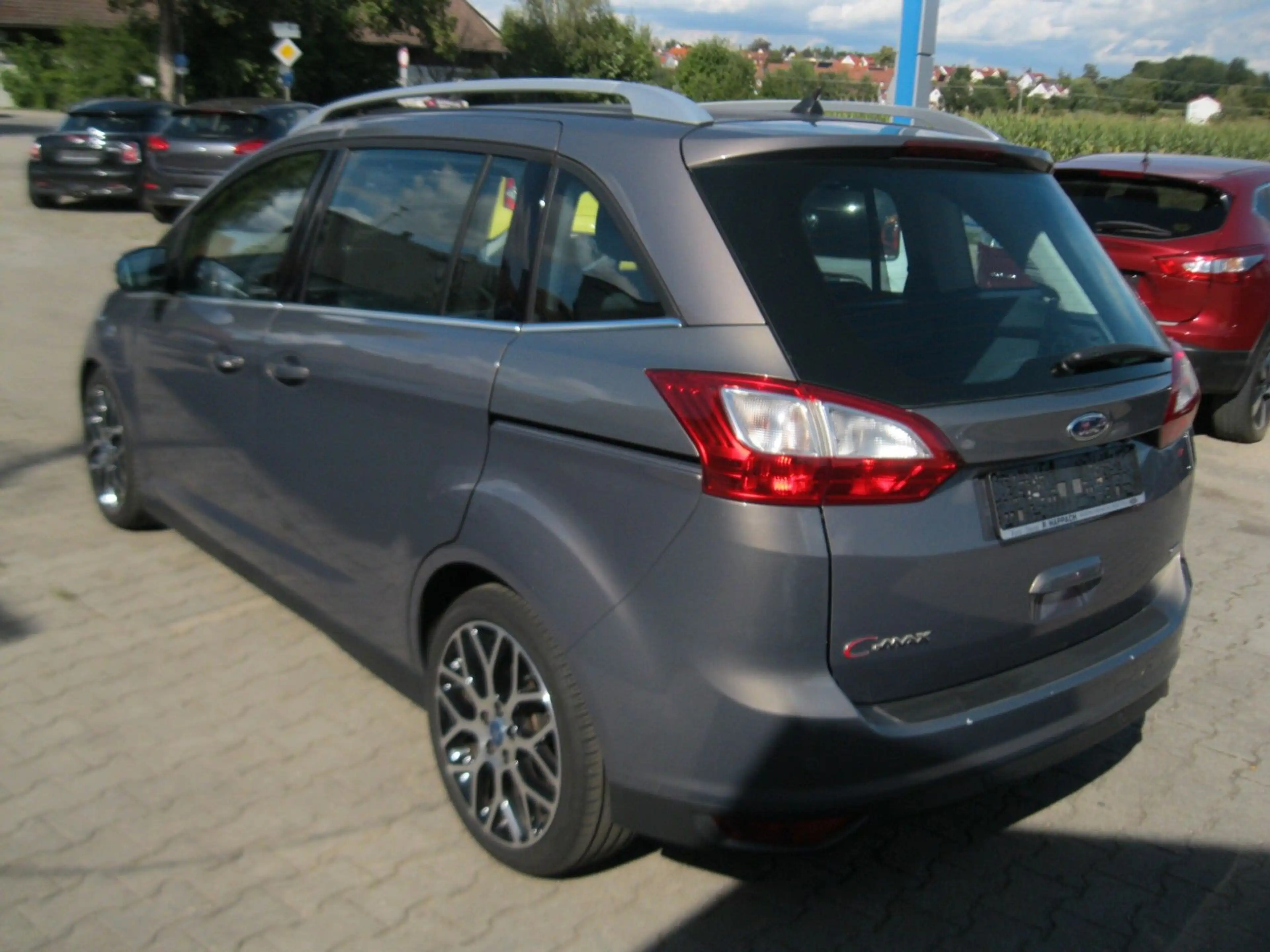 Ford Grand C-Max 1.6 Titanium — photo 9