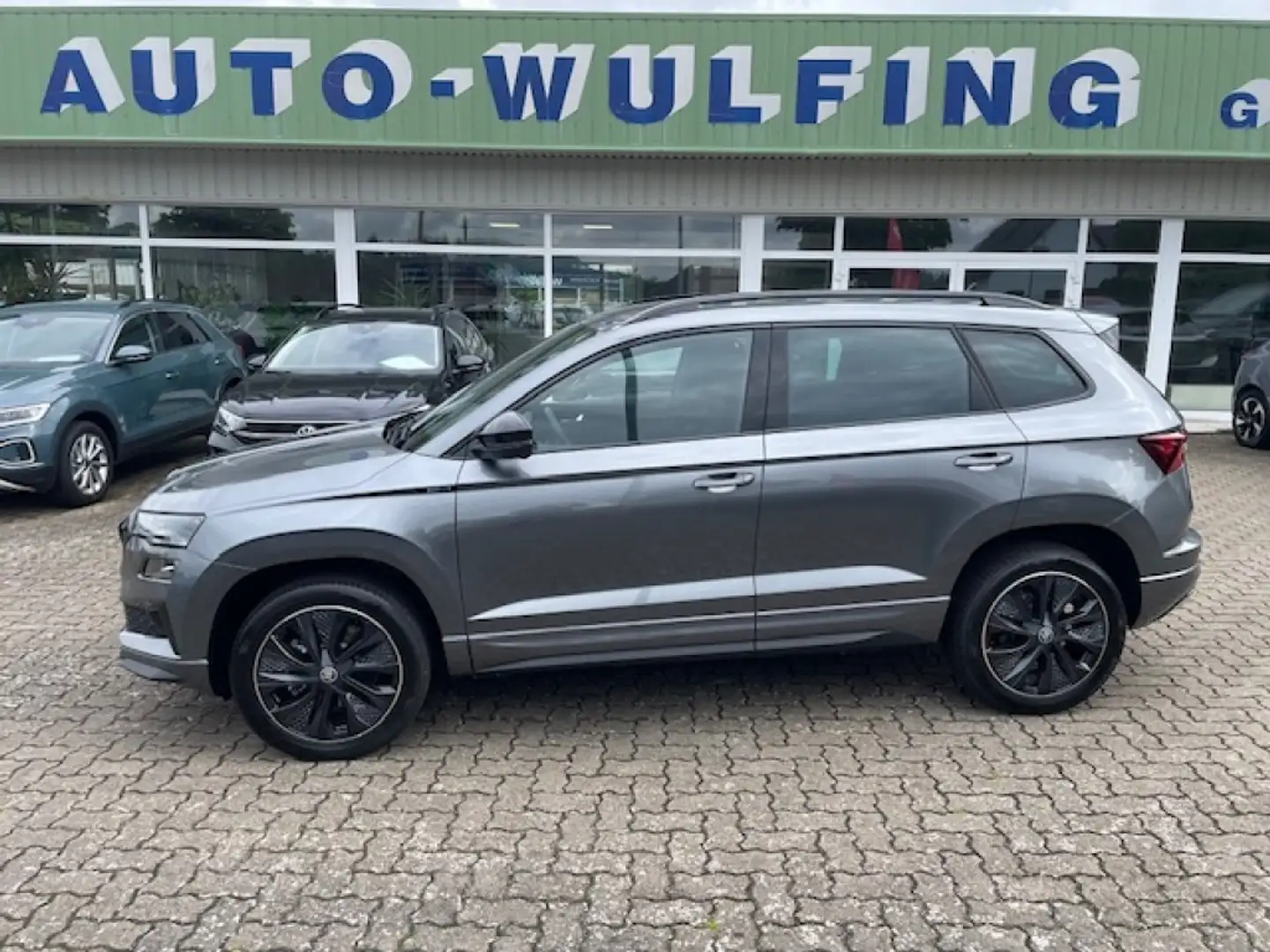 Skoda Karoq 1.5 TSI DSG SPORTLINE,Matrix,AHK,ACC,RFK,+ Szary - 1