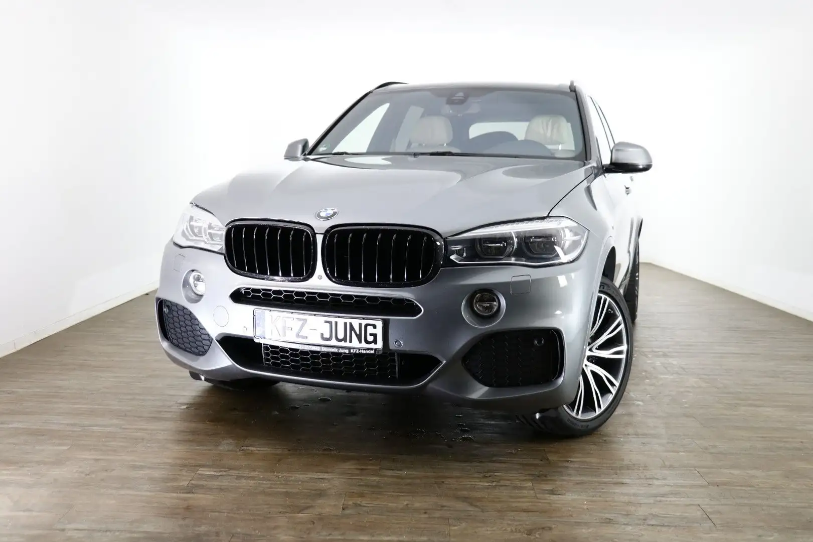 BMW X5 *Pano*M Sport*Leder*Kamera*LED* Gris - 1