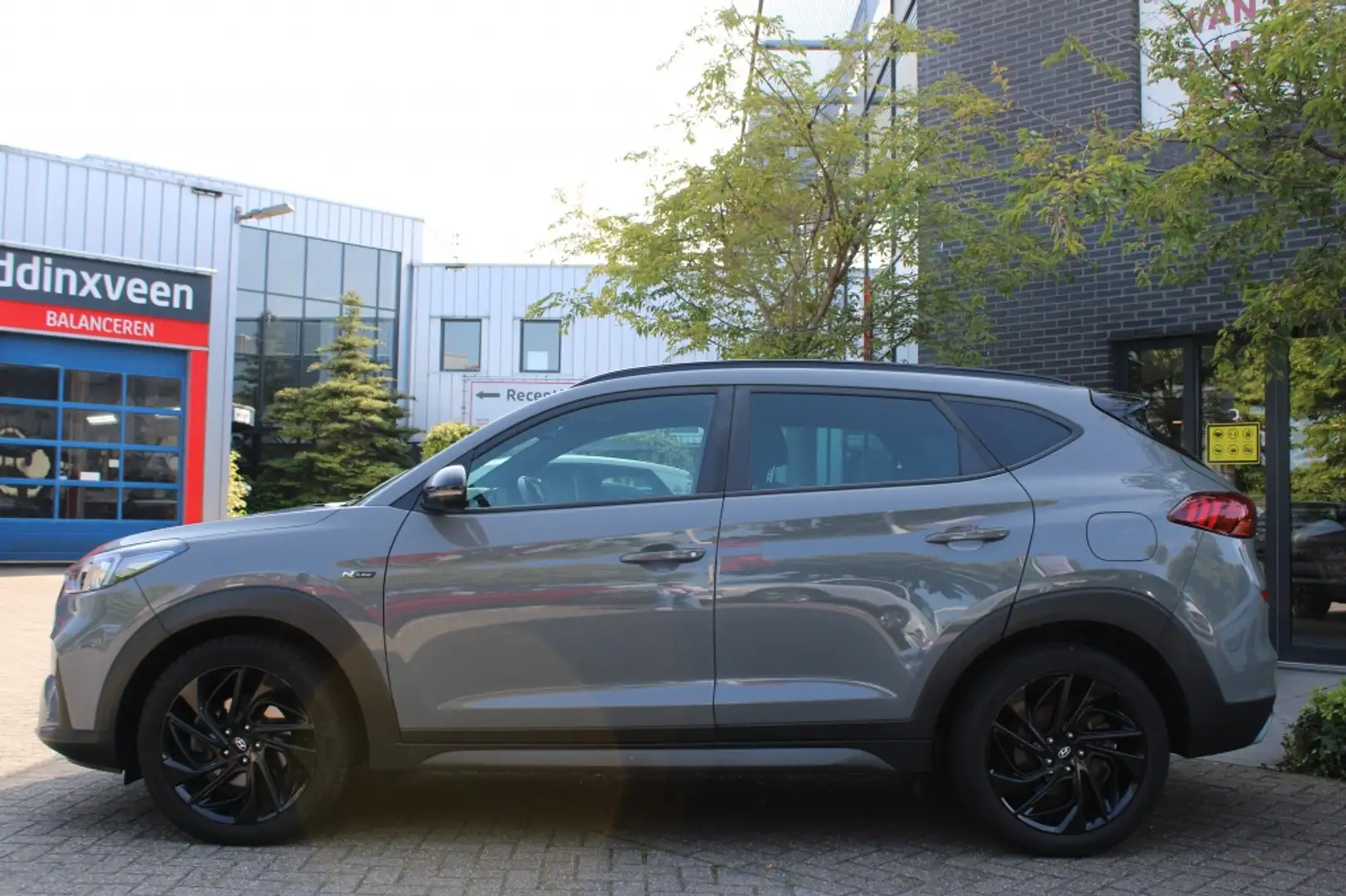 Hyundai TUCSON 1.6 T-GDI N-Line Full Option! + Trekhaak "RIJKLAAR Grijs - 2
