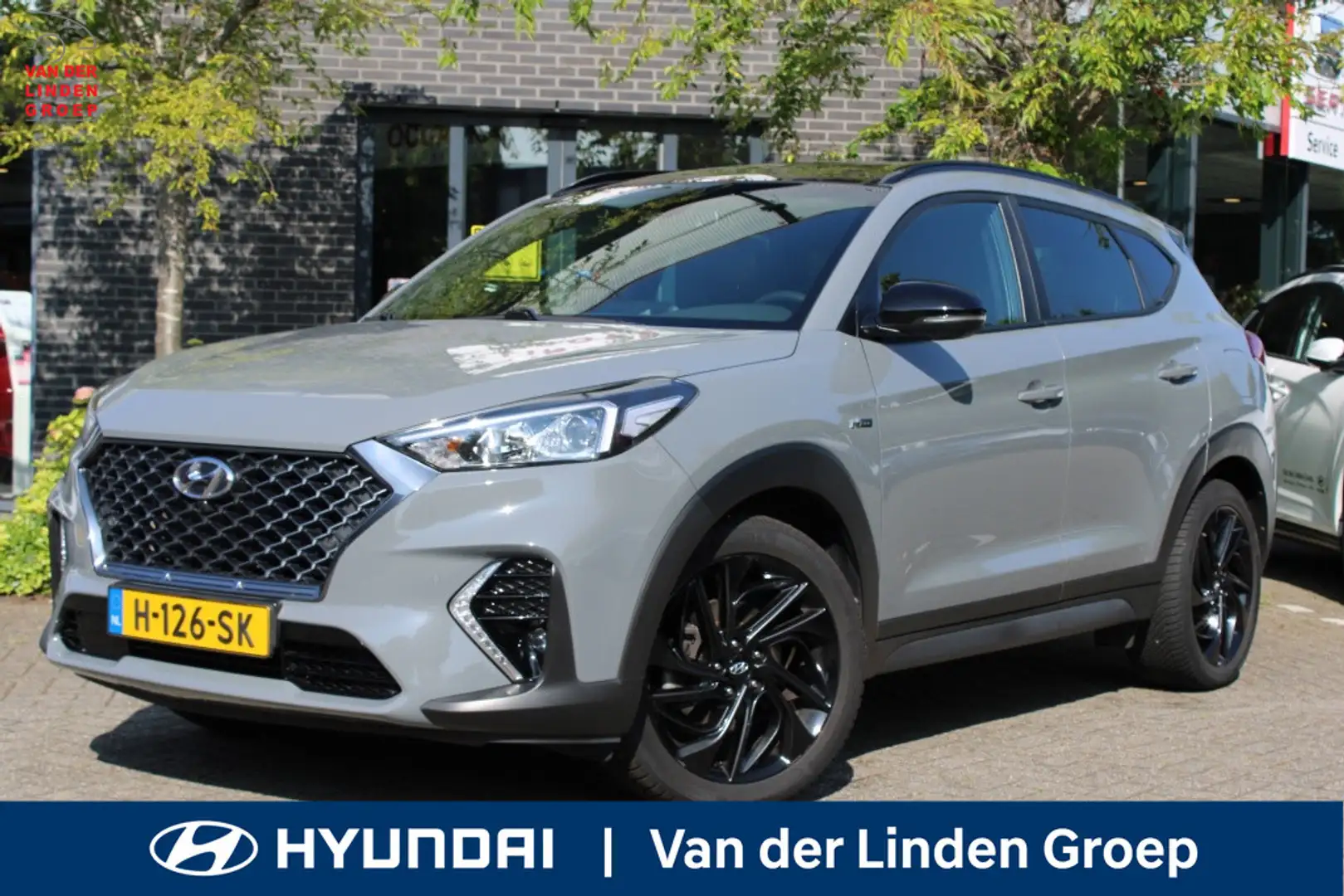 Hyundai TUCSON 1.6 T-GDI N-Line Full Option! + Trekhaak "RIJKLAAR Grijs - 1