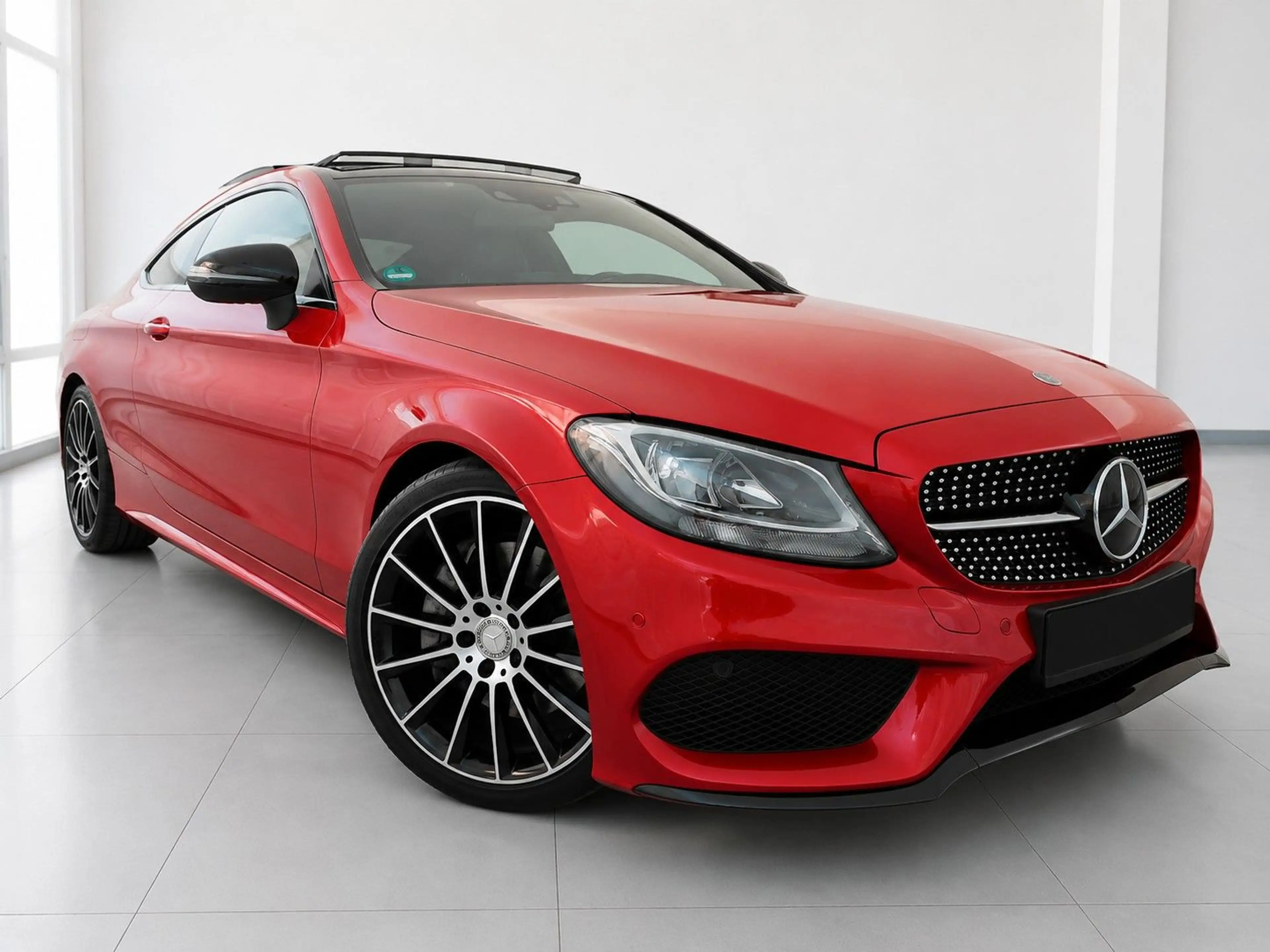 Mercedes-Benz C 300 Coupe/3xAMG-Line/Pano/Kam/Leder/19" — photo 2