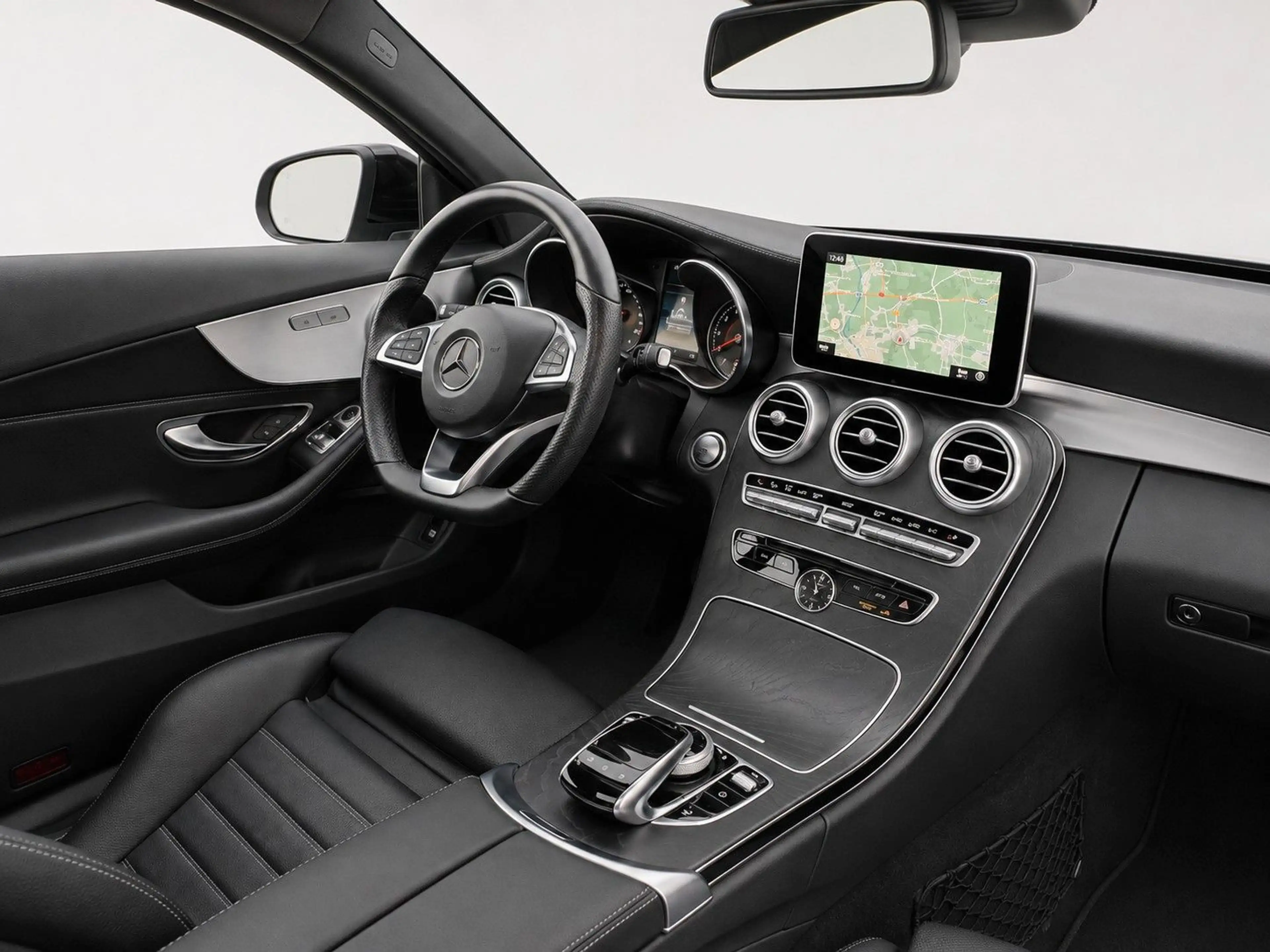 Mercedes-Benz C 300 Coupe/3xAMG-Line/Pano/Kam/Leder/19" — photo 13
