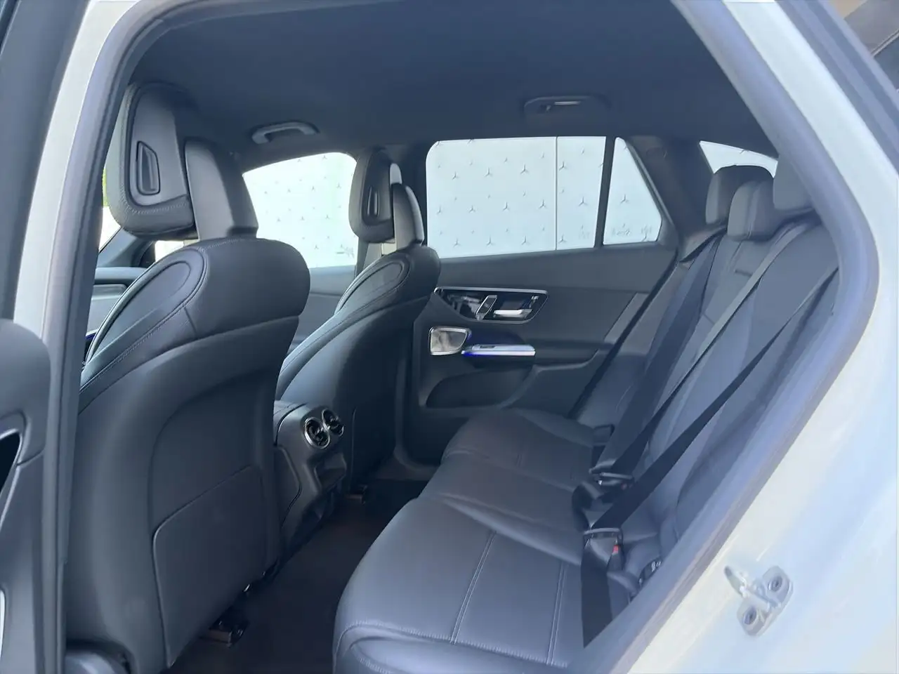 Mercedes-Benz GLC снимка Mercedes-Benz GLC