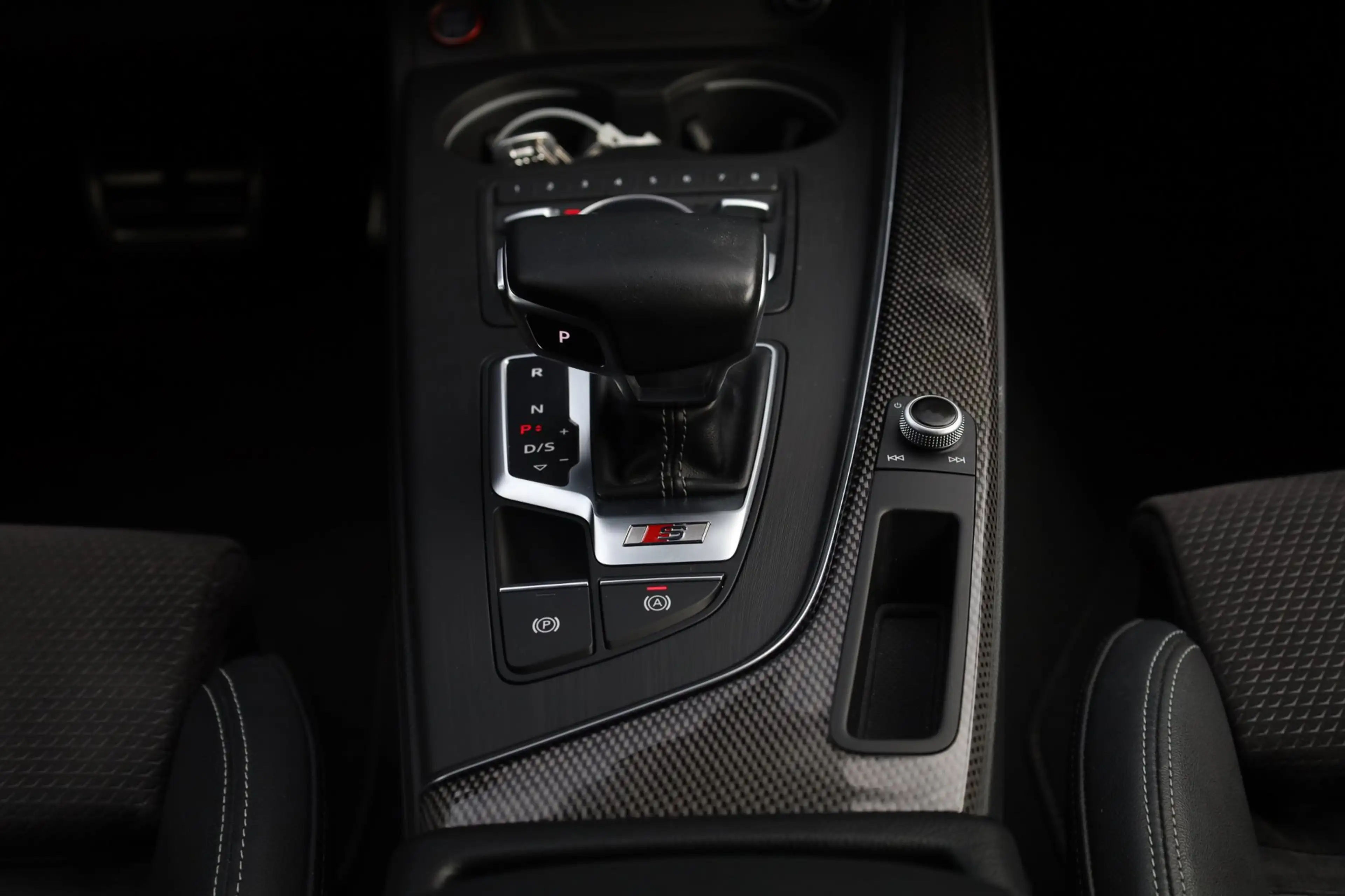 Audi S4 Avant 3.0 TFSI quattro Pro Line Plus Aut. | Carbon — photo 45