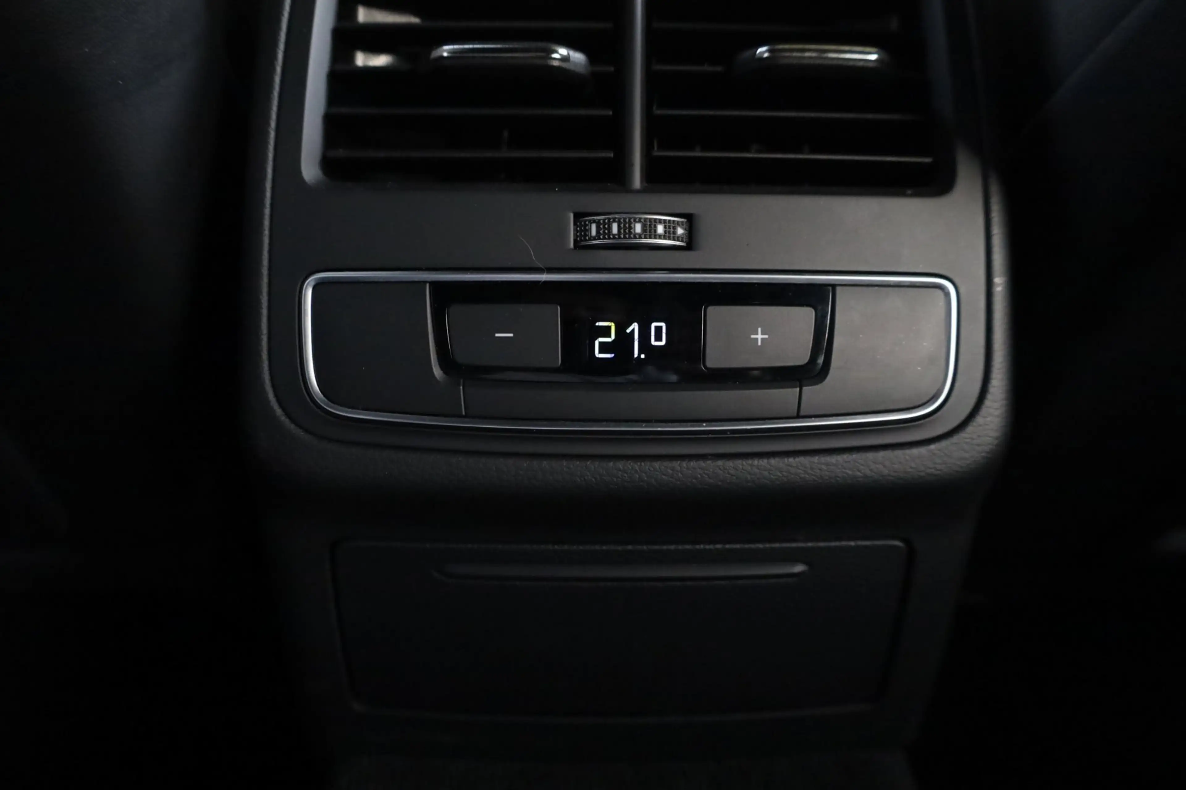 Audi S4 Avant 3.0 TFSI quattro Pro Line Plus Aut. | Carbon — photo 40