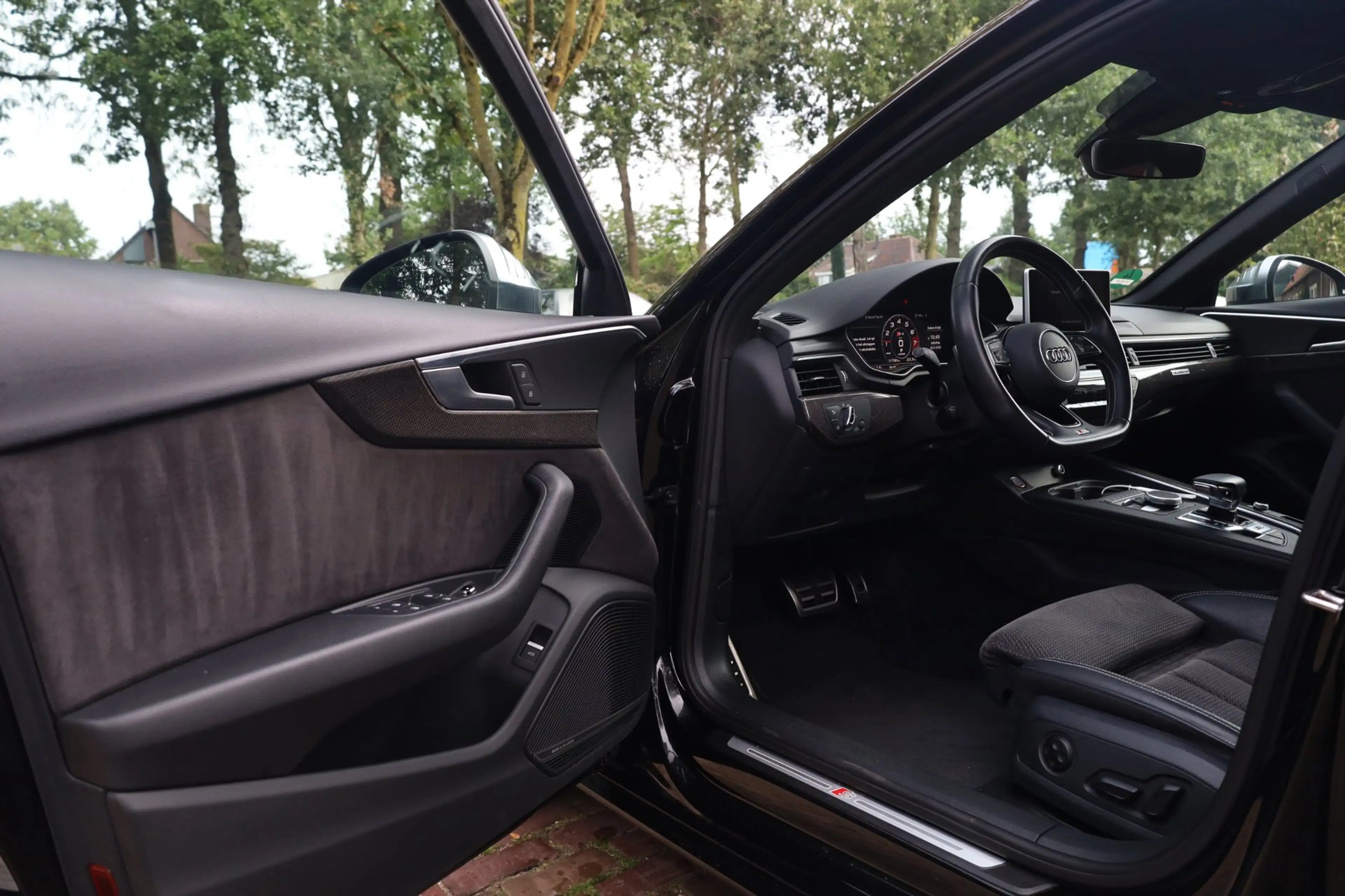 Audi S4 Avant 3.0 TFSI quattro Pro Line Plus Aut. | Carbon — photo 18