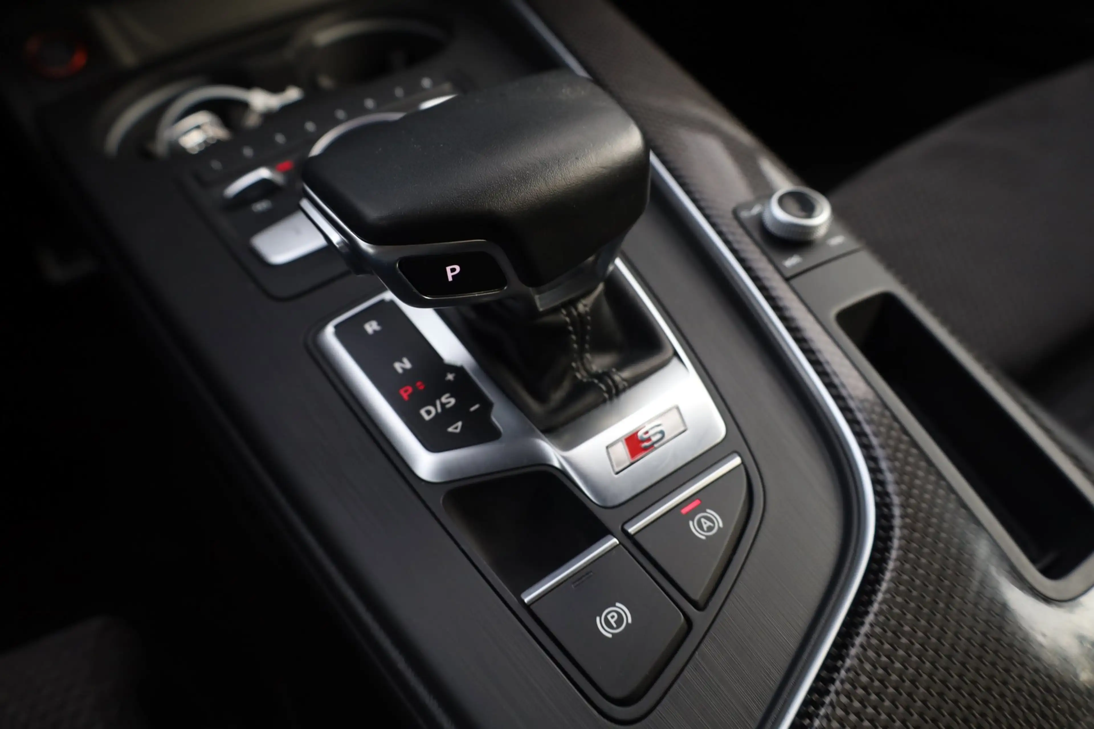Audi S4 Avant 3.0 TFSI quattro Pro Line Plus Aut. | Carbon — photo 27