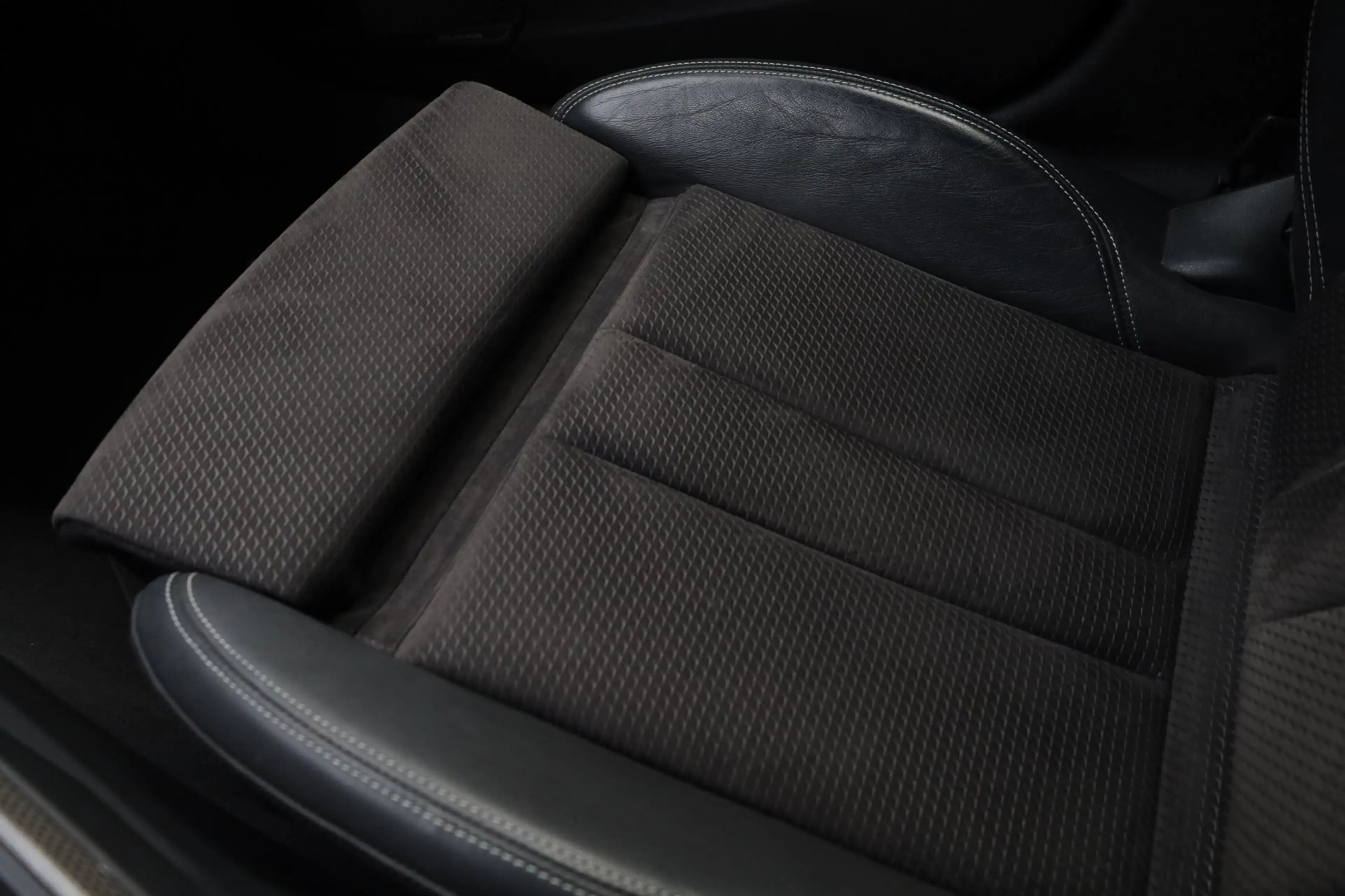 Audi S4 Avant 3.0 TFSI quattro Pro Line Plus Aut. | Carbon — photo 36