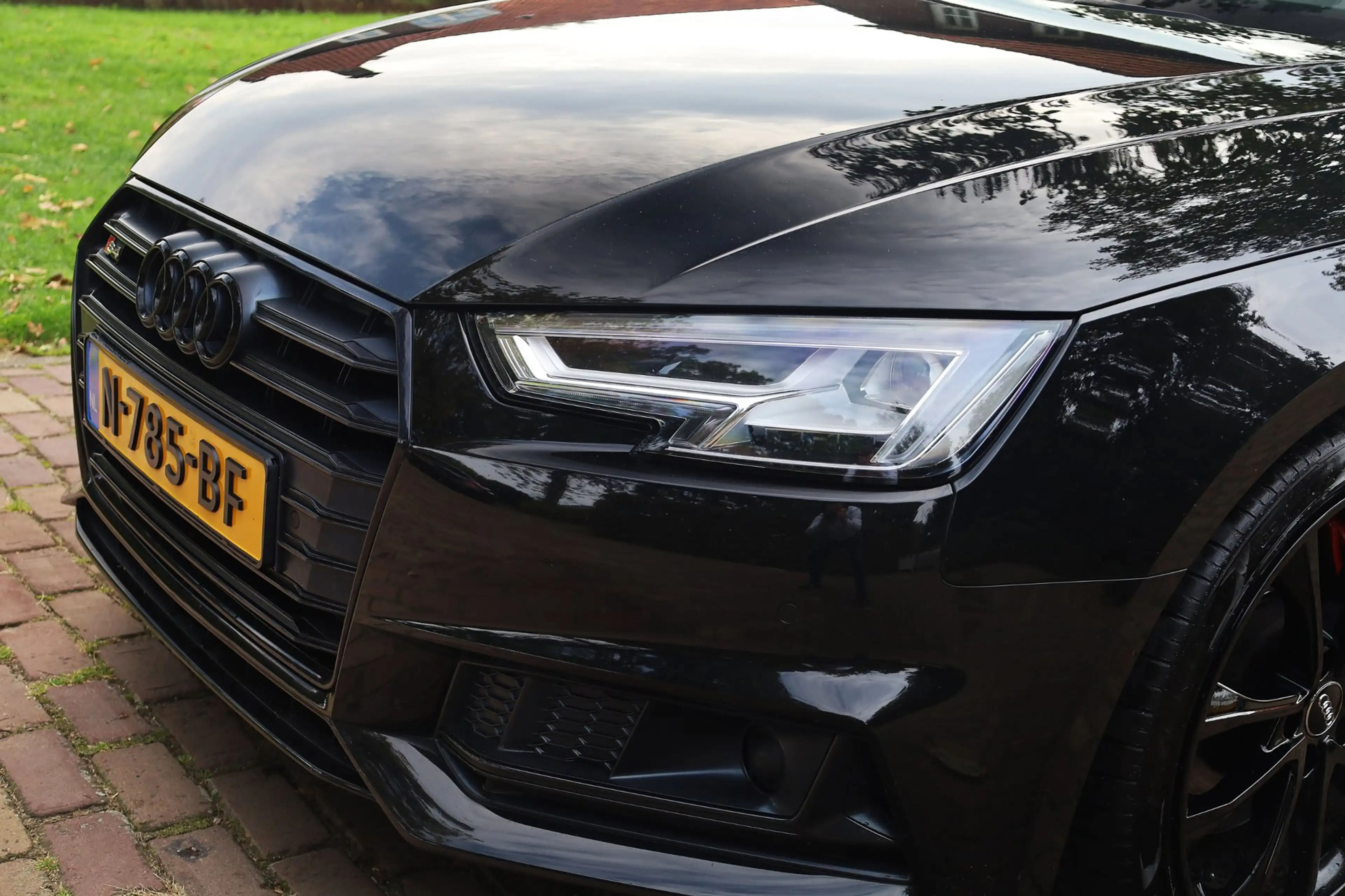 Audi S4 Avant 3.0 TFSI quattro Pro Line Plus Aut. | Carbon — photo 4
