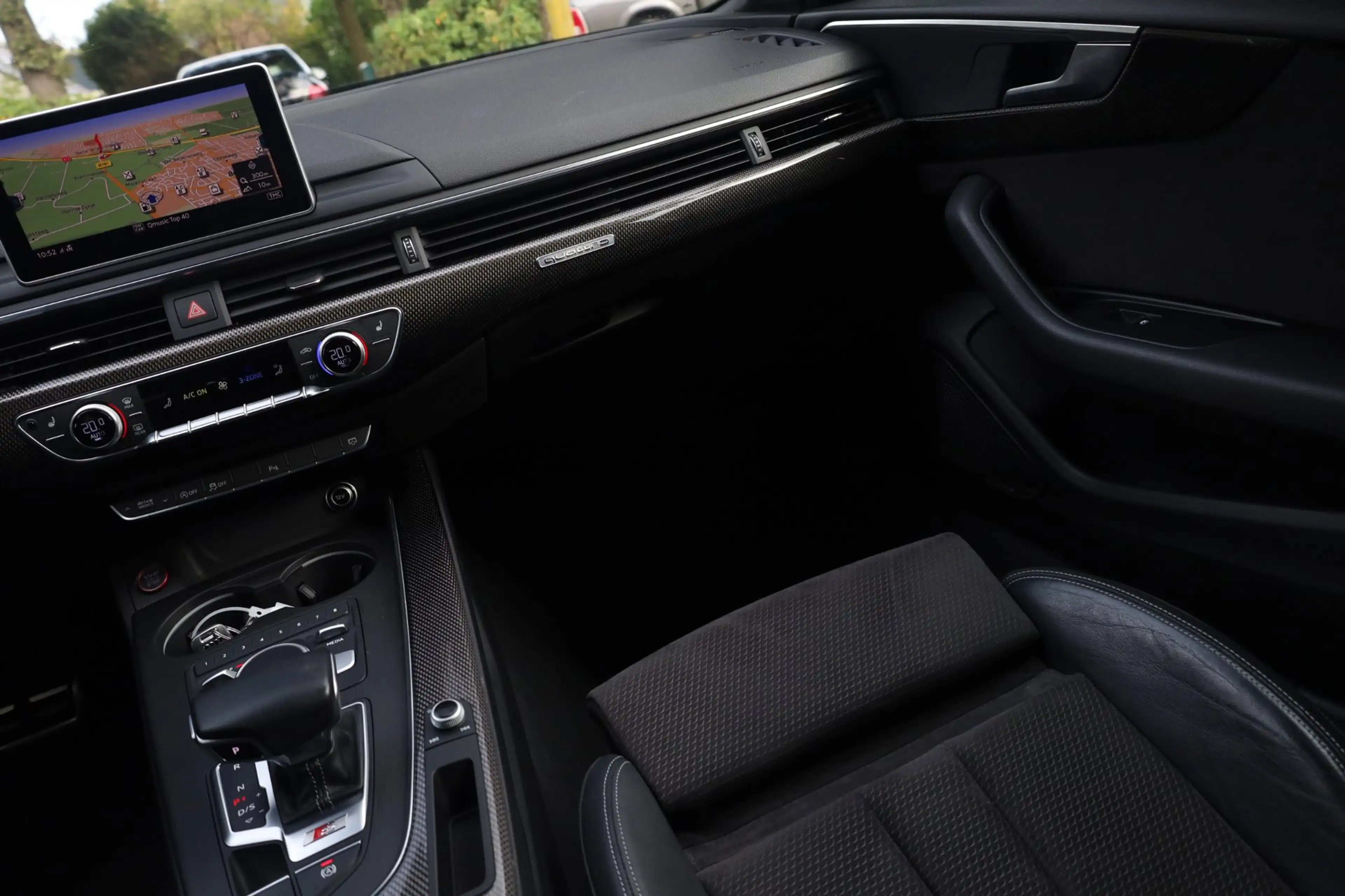 Audi S4 Avant 3.0 TFSI quattro Pro Line Plus Aut. | Carbon — photo 43