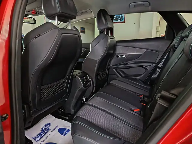 Peugeot 3008 view 6
