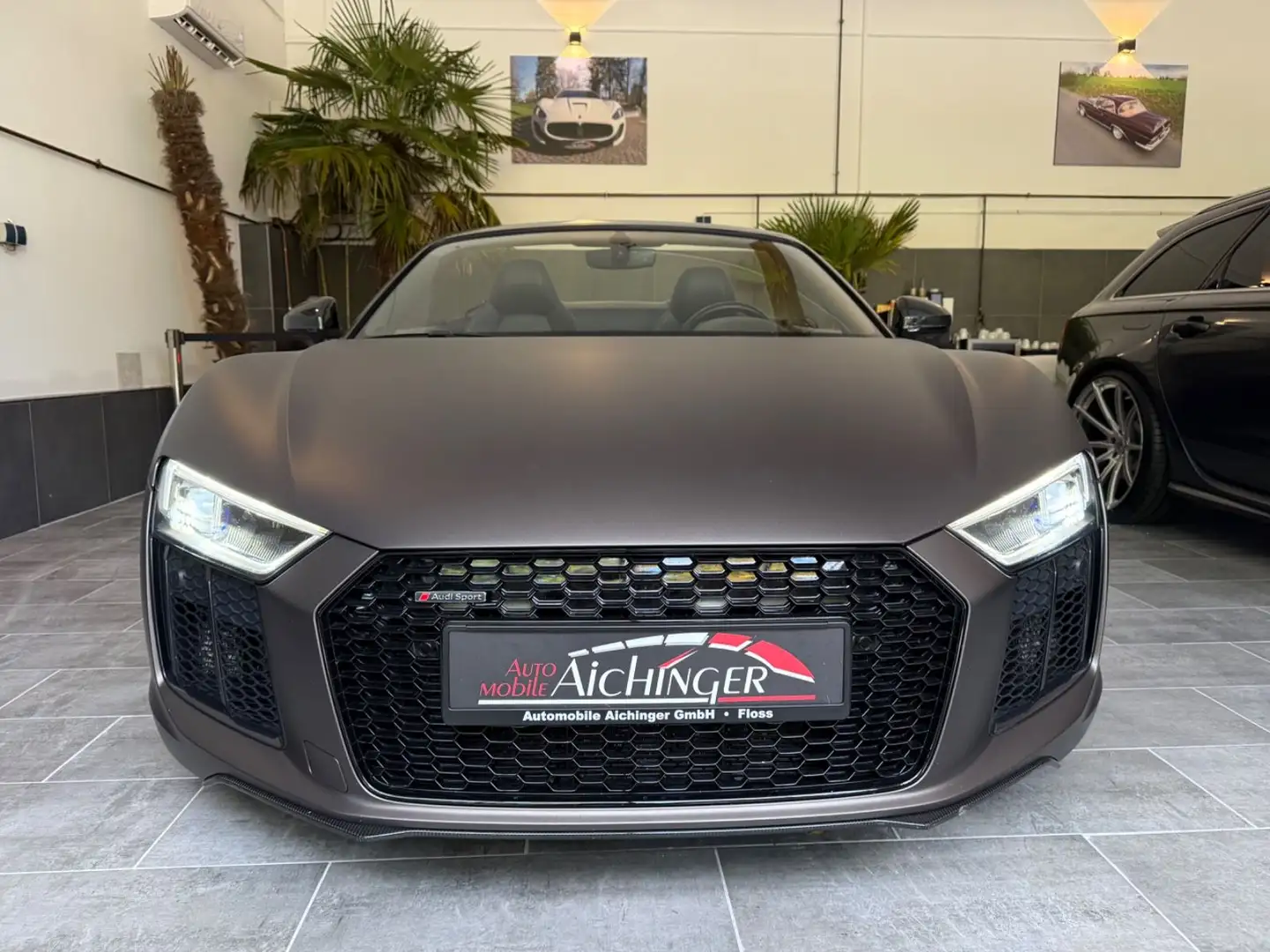 Audi R8 Spyder 5.2 FSI quattro Plus Audi Exclusive Braun - 2