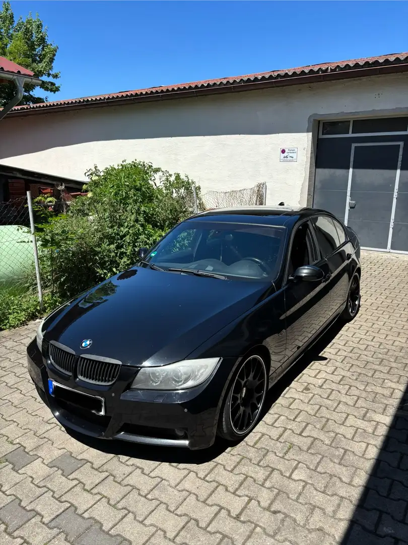BMW 330 330xi M-Paket ab Werk/ Neue Hinterachse Black - 2
